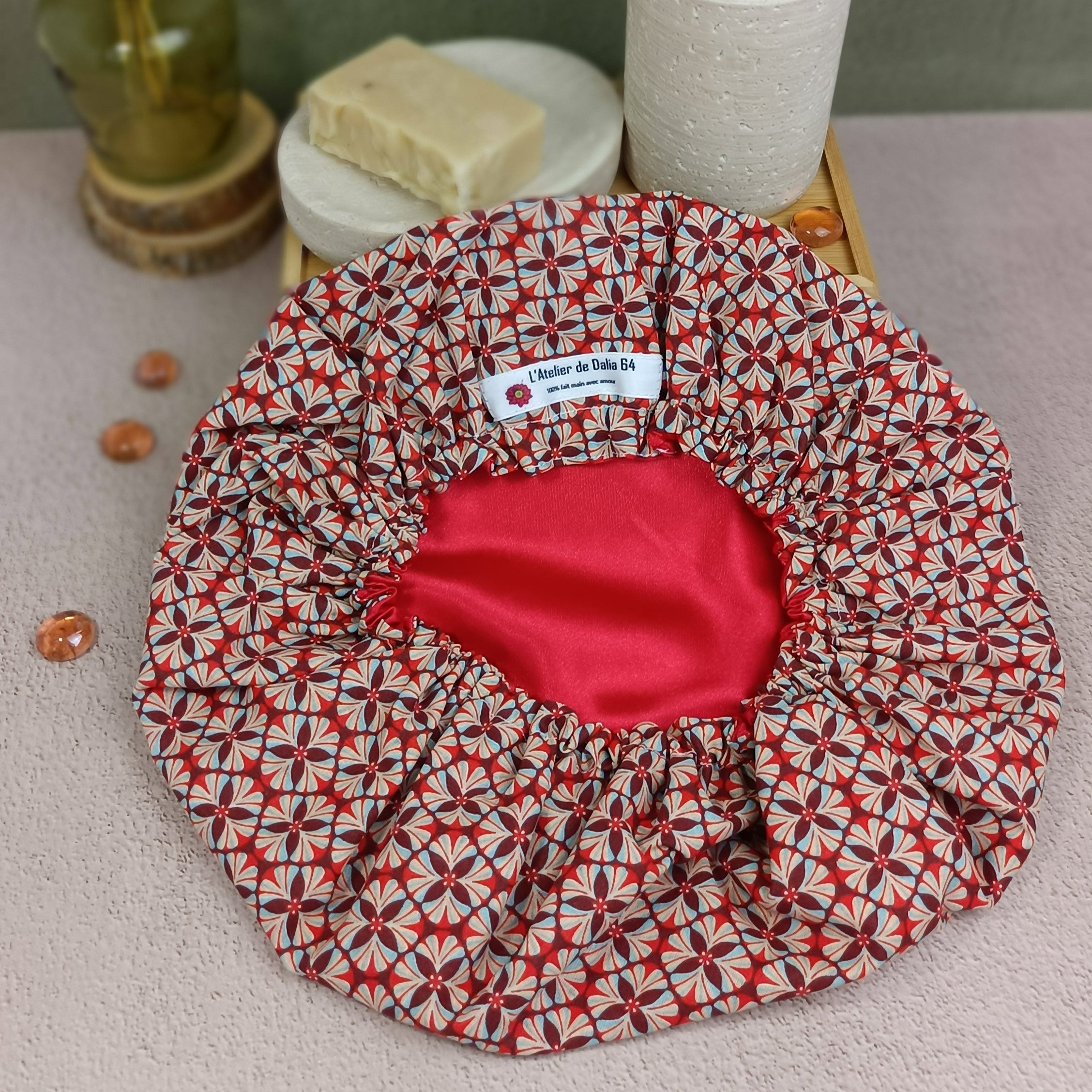 Bonnet de soin cheveux eugene rouge