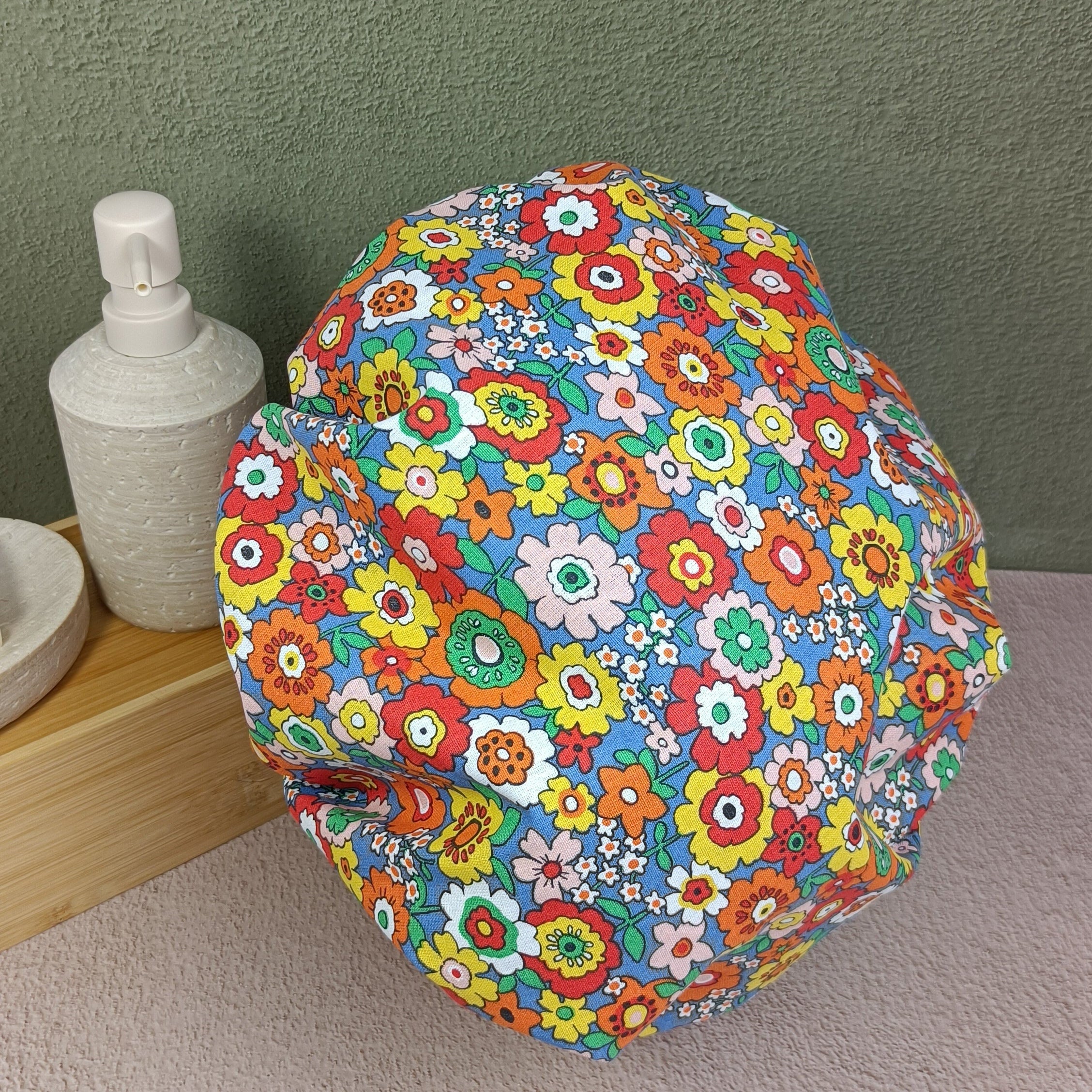 Bonnet de soin cheveux fleurs retro multico