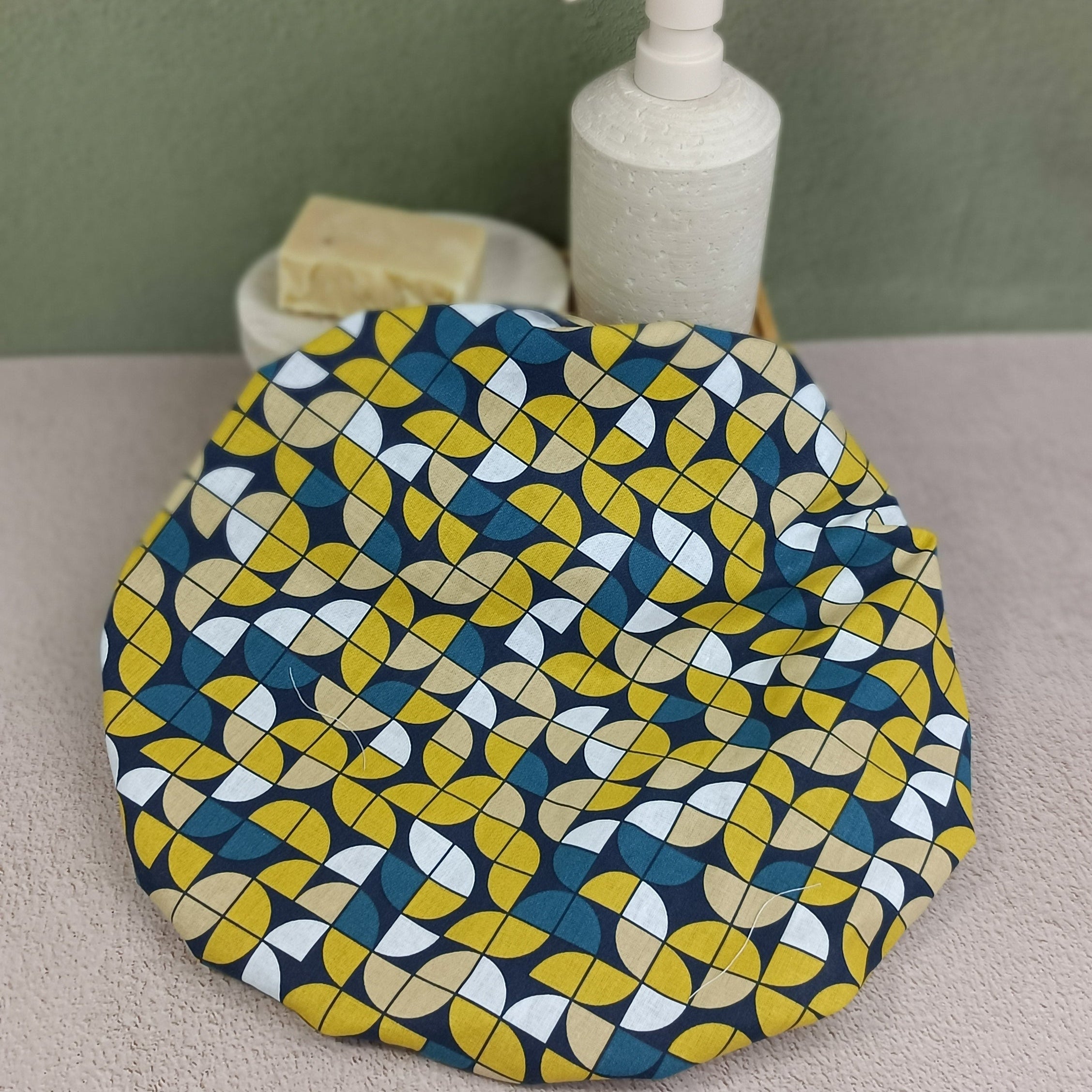 Bonnet de soin cheveux twist jaune