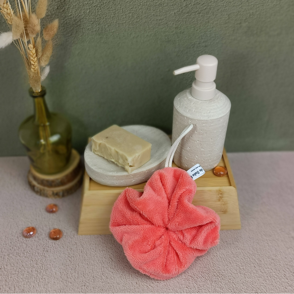 Fleur de douche en éponge bambou corail