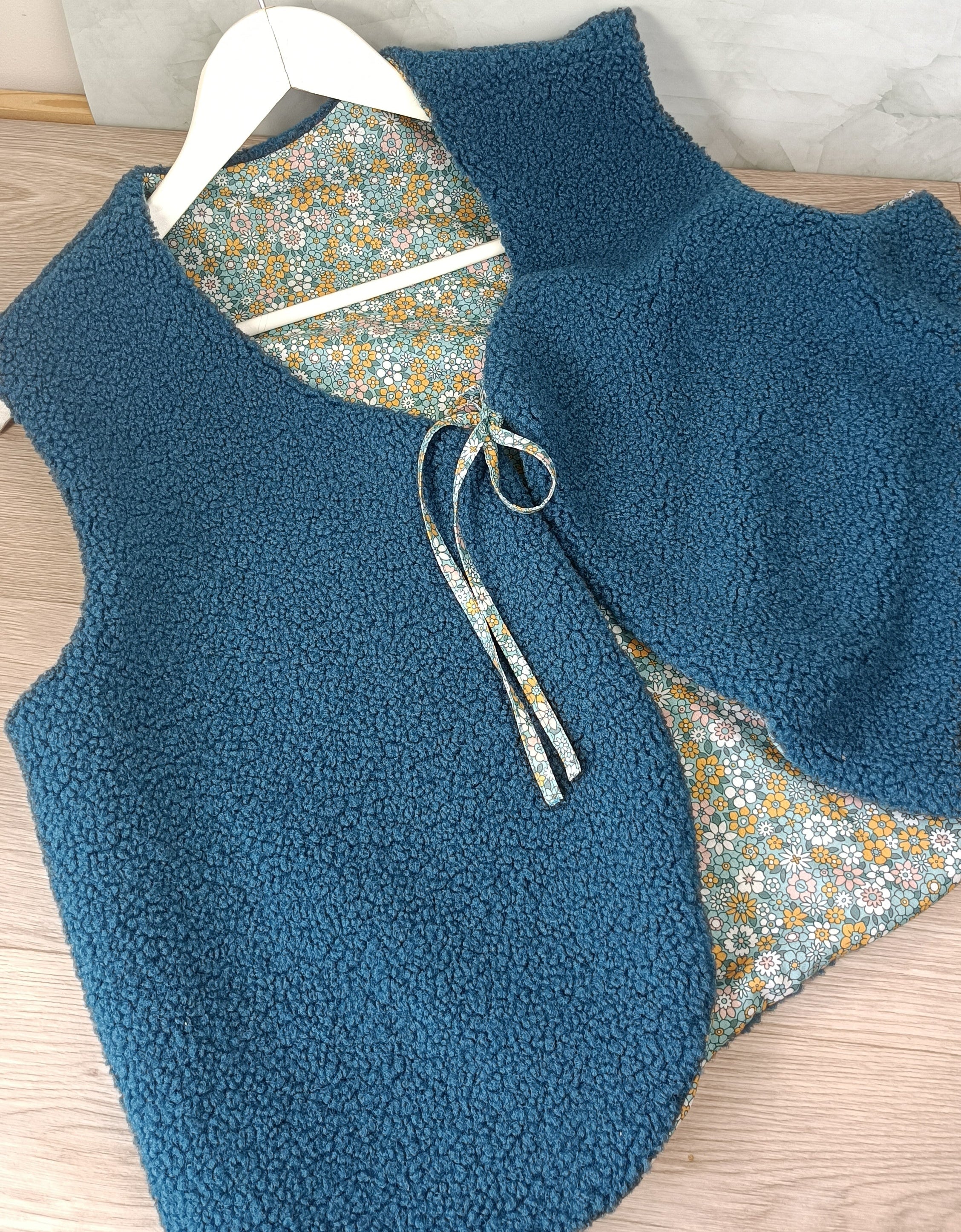 Gilet berger adultes sherpa bleu petites fleurs 46