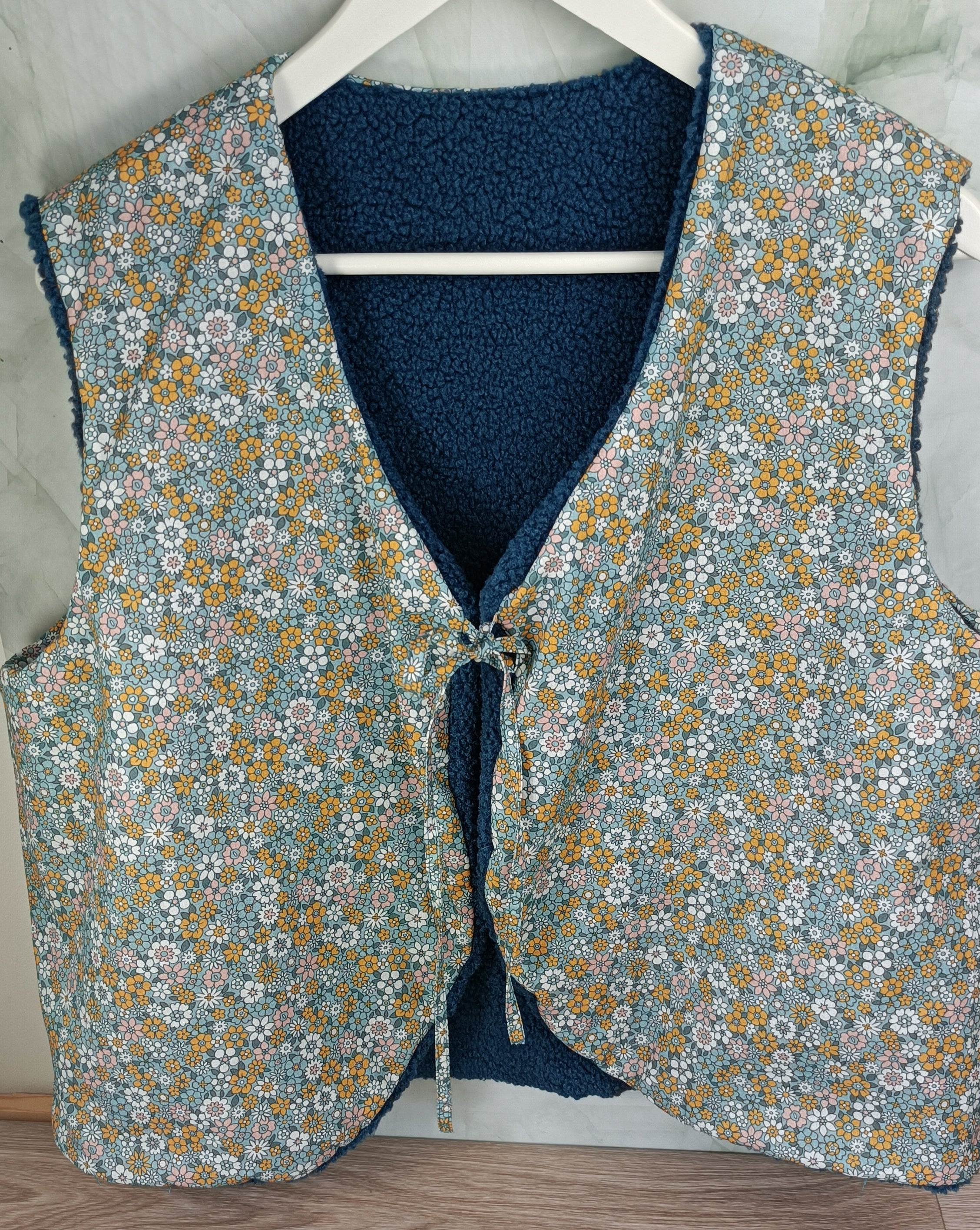 Gilet berger adultes sherpa bleu petites fleurs 46