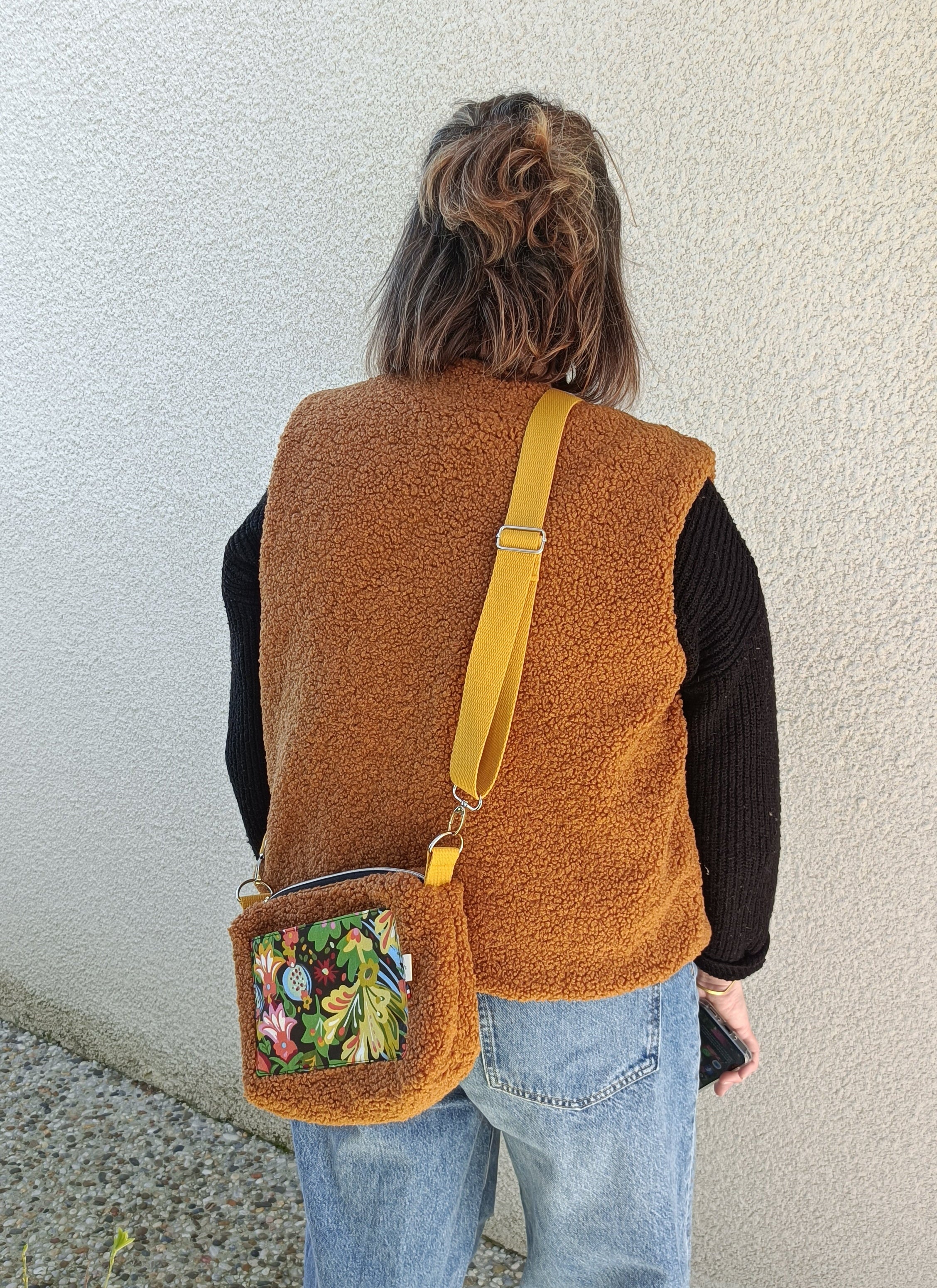 Gilet berger adultes sherpa caramel tissu jungle luxuriante