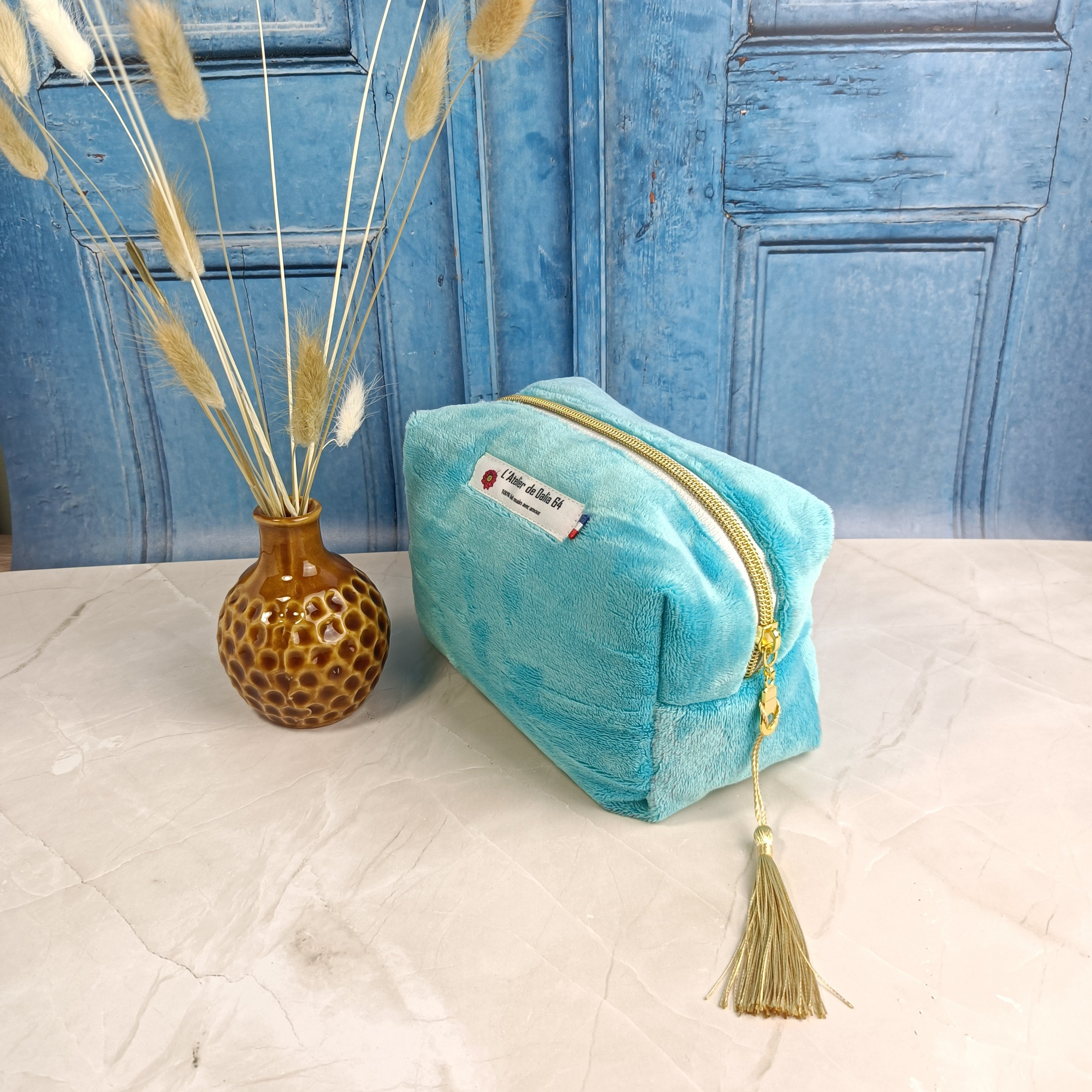 Trousse maquillage zippée - velours lisse turquoise clair