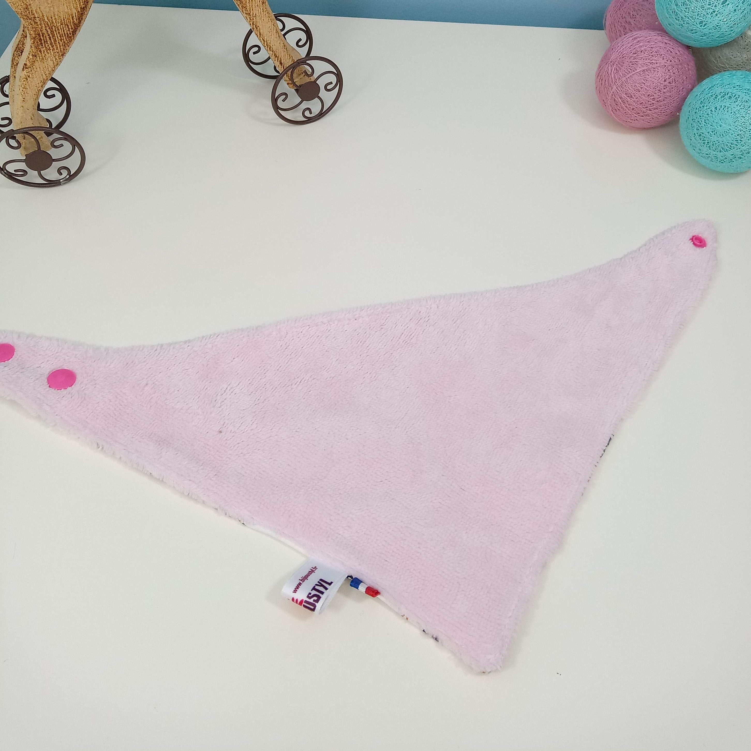 Bavoirs bandana bébé disponibles