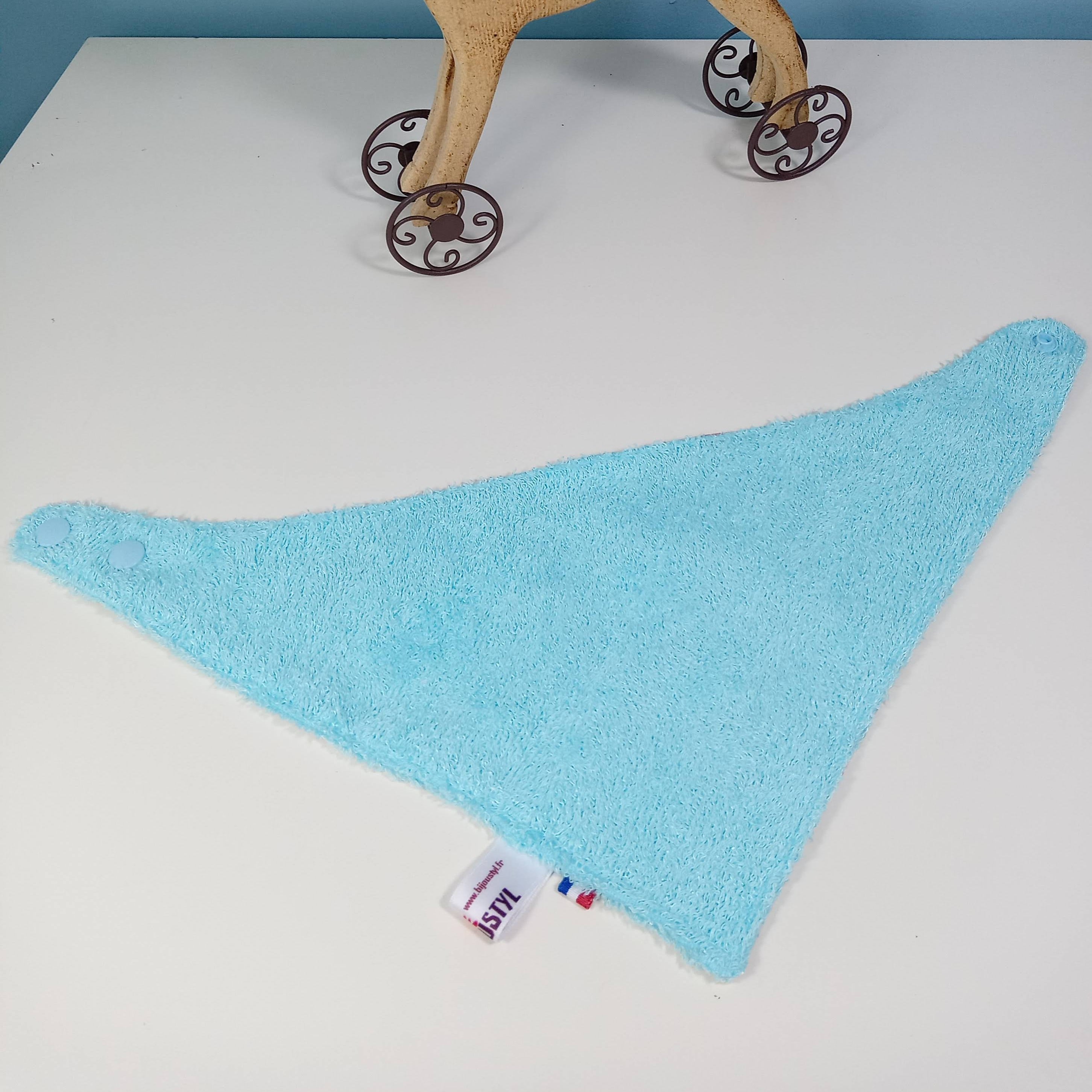 Bavoirs bandana bébé disponibles