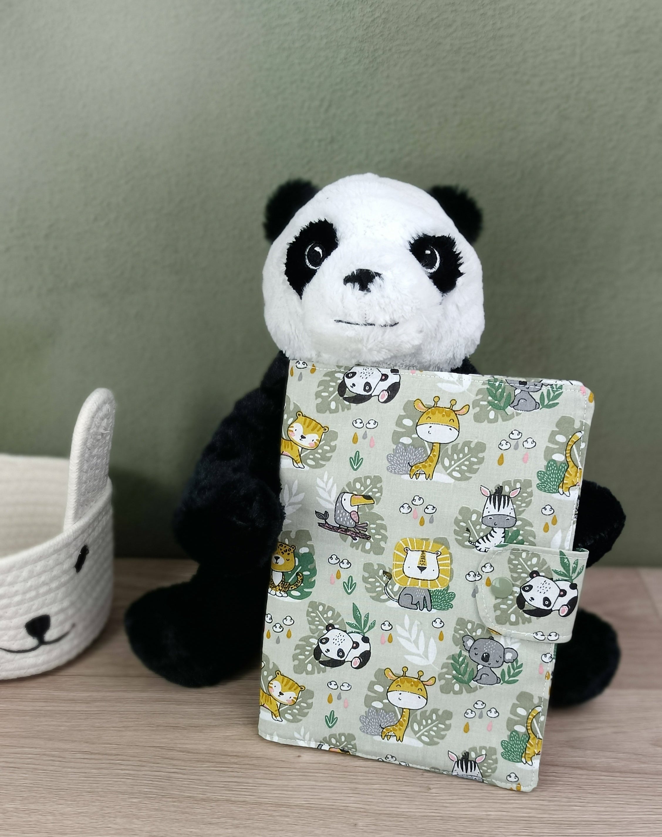 Protège carnet de santé - Collection Petit Panda vert