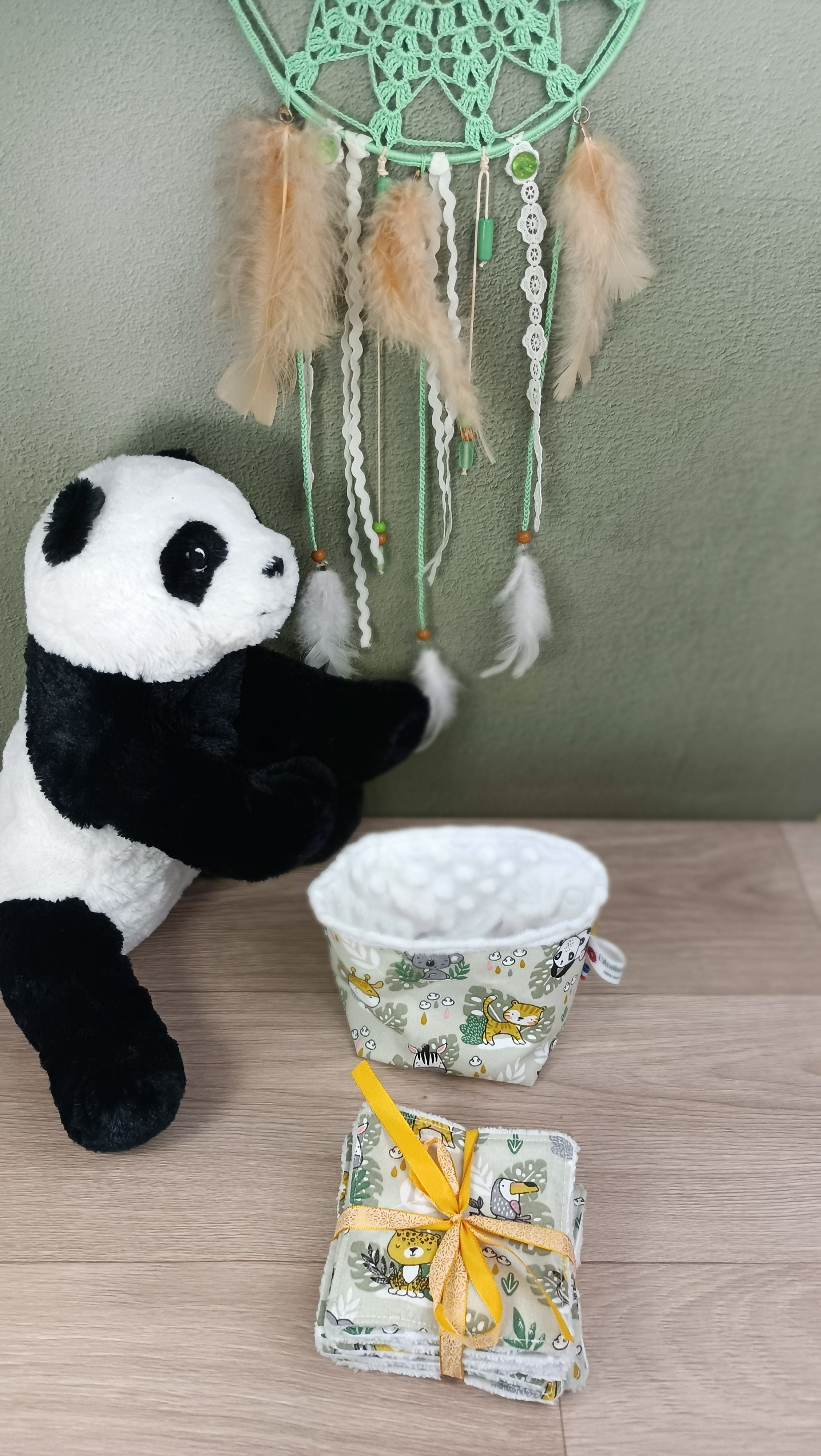 Lingettes bébé lavables dans sa panière - Collection Petit Panda vert