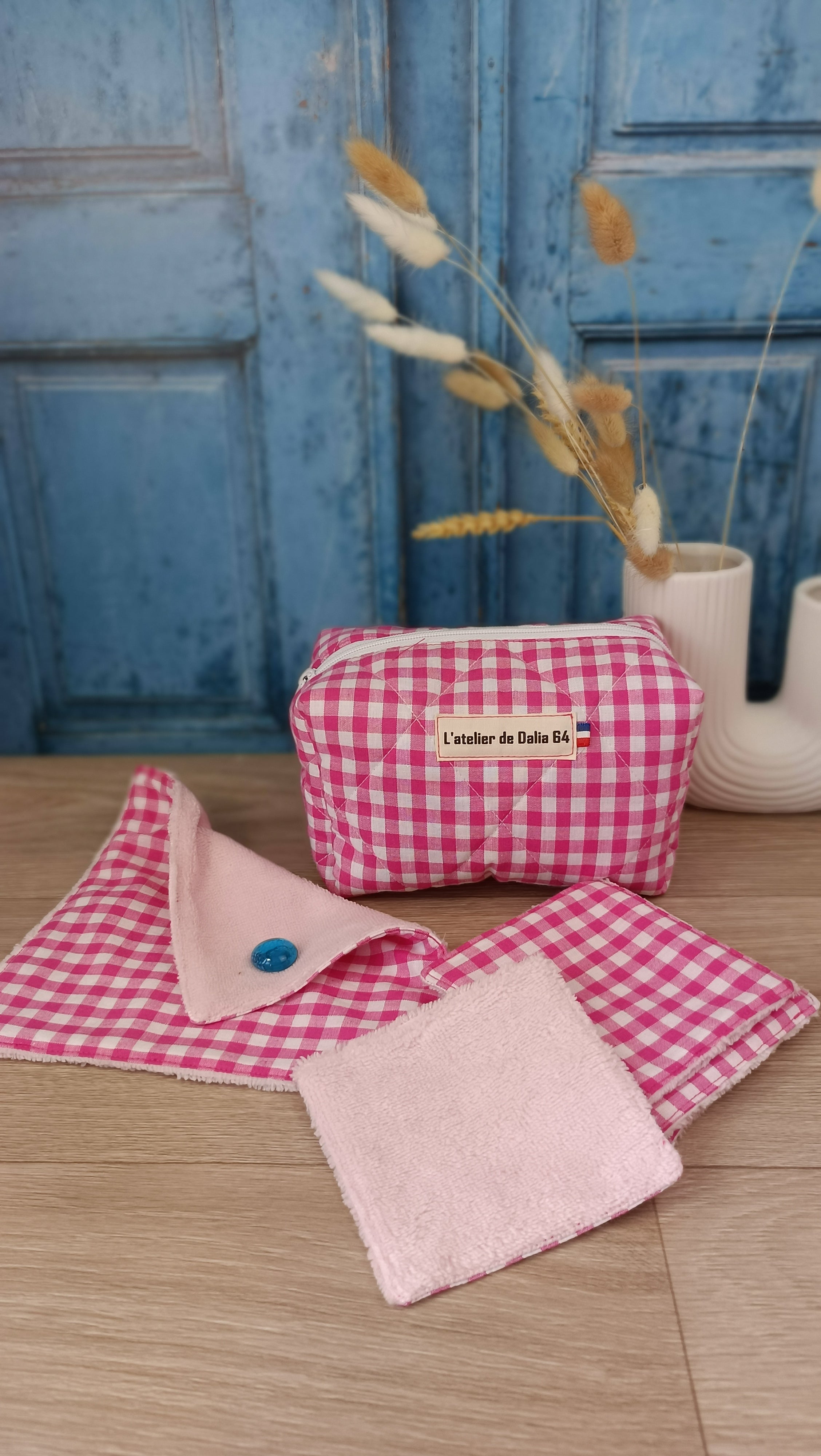 Trousses matelassées maquillage/toilette et accessoires assortis - Vichy fuchsia