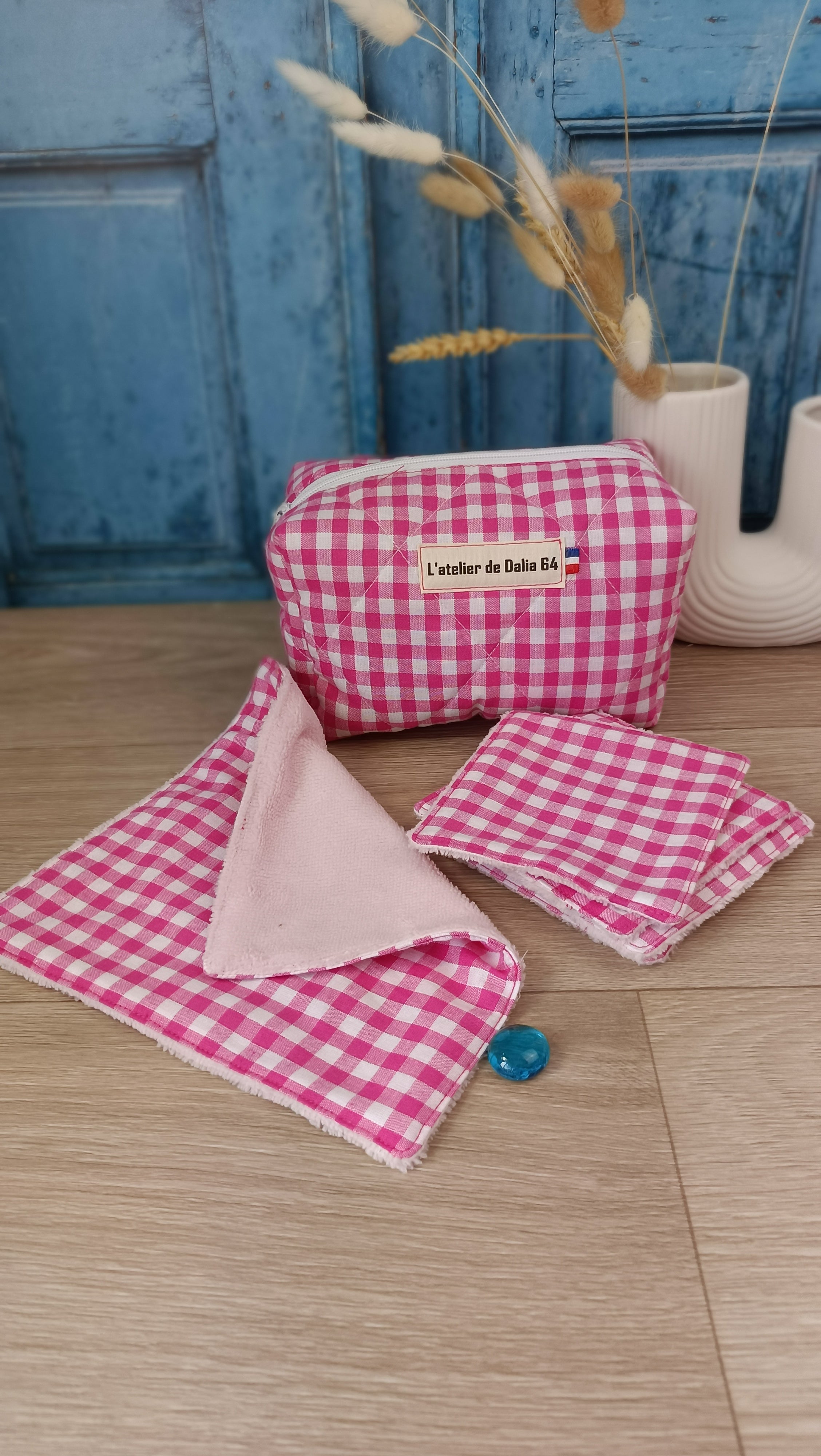 Trousses matelassées maquillage/toilette et accessoires assortis - Vichy fuchsia