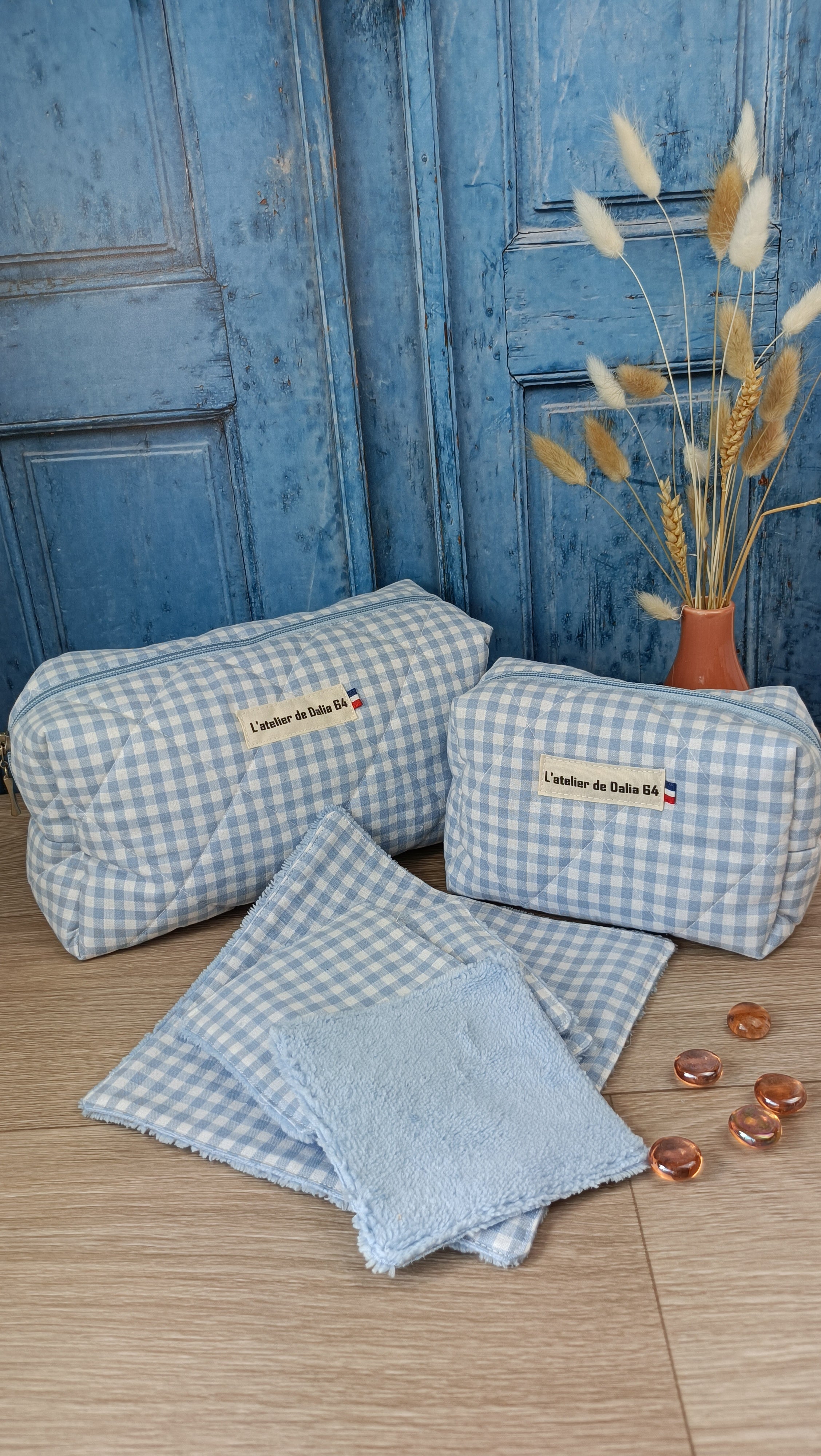 Trousses matelassées maquillage/toilette et accessoires assortis - Vichy bleu clair