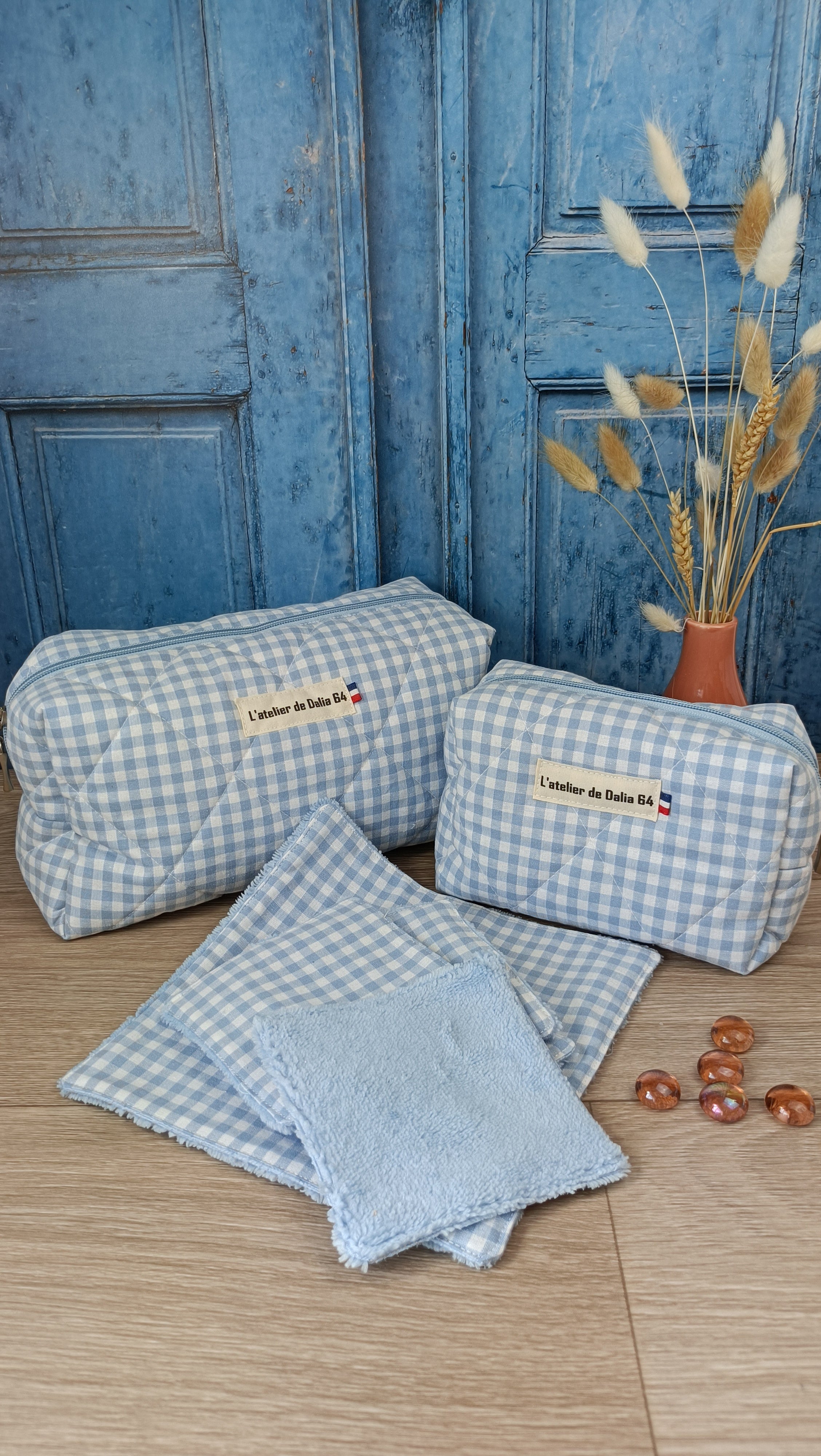 Trousses matelassées maquillage/toilette et accessoires assortis - Vichy bleu clair