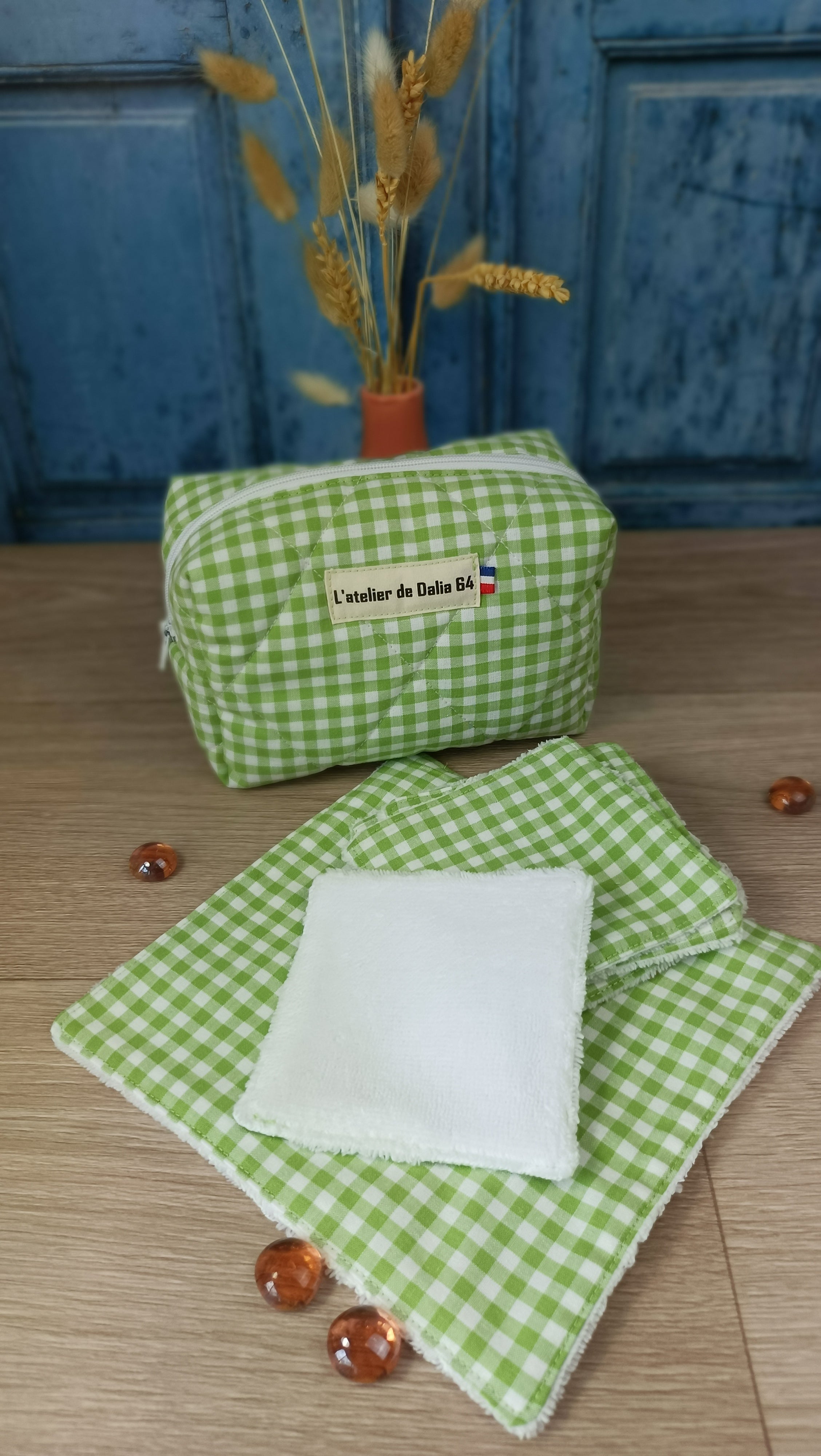 Trousses maquillage matelassées/toilette et accessoires assortis - Vichy