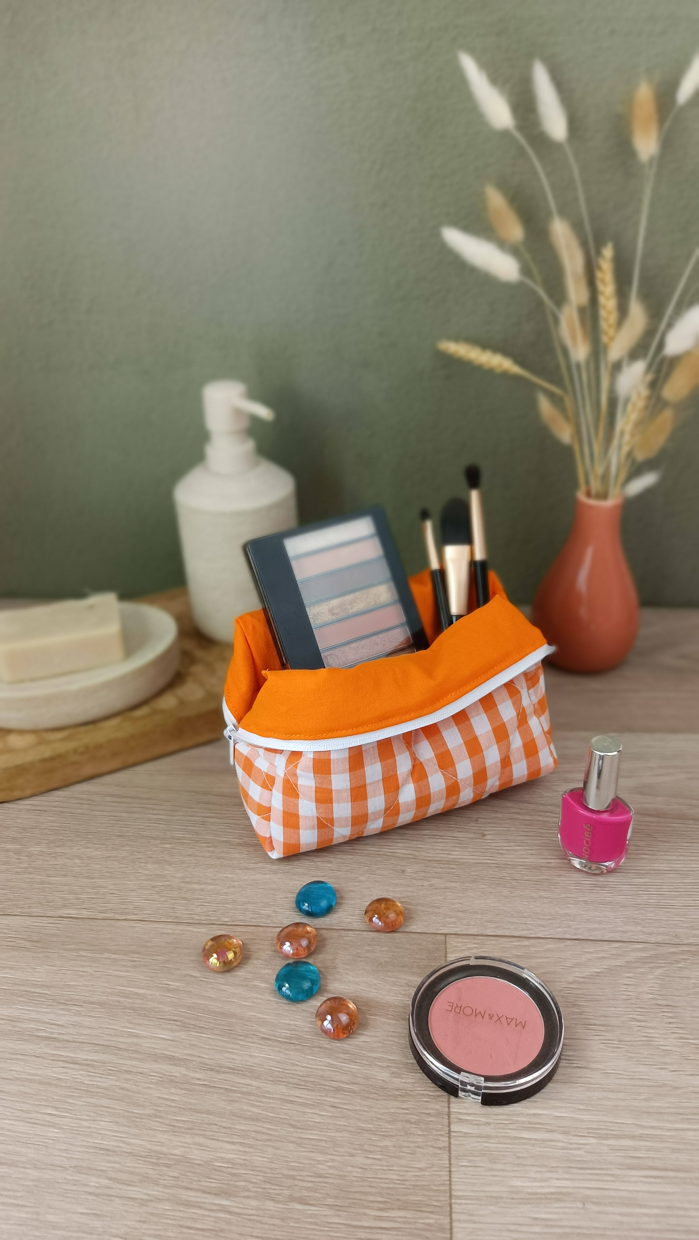 Trousses matelassées maquillage/toilette et accessoires assortis - Vichy orange