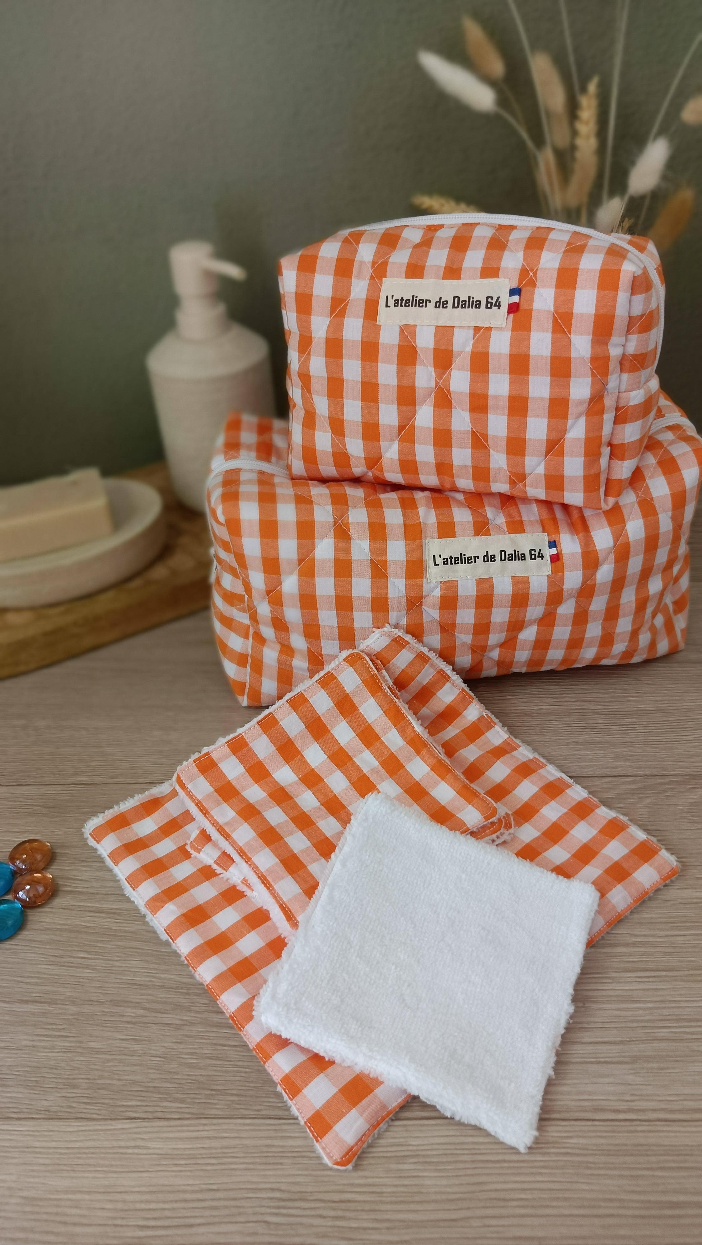 Trousses matelassées maquillage/toilette et accessoires assortis - Vichy orange