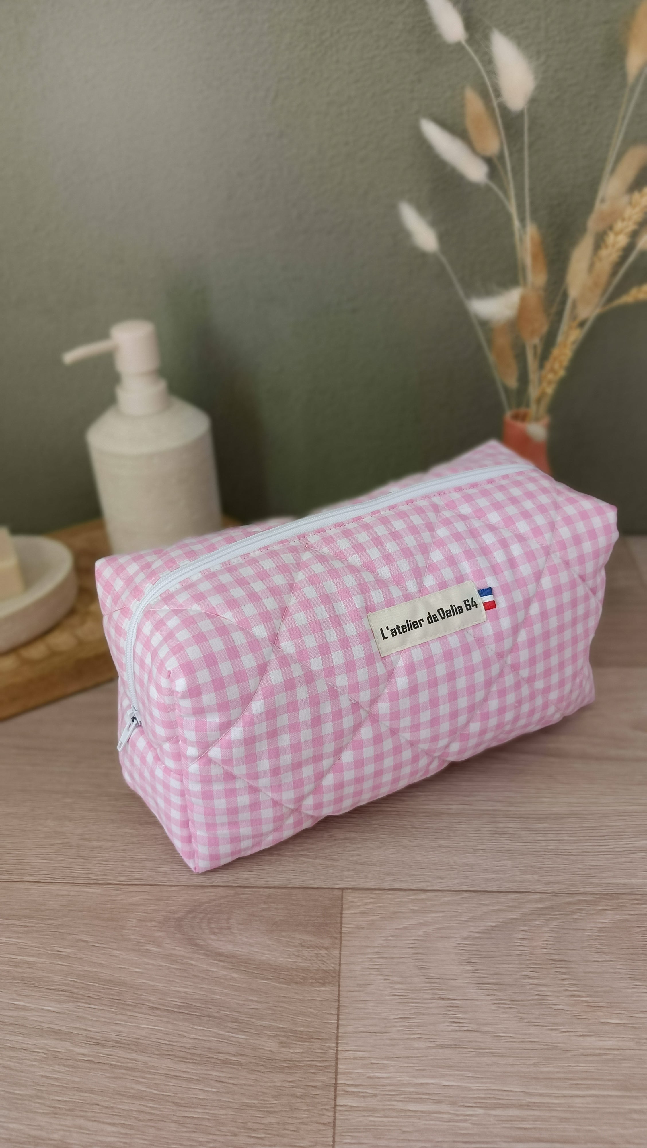 Trousses matelassées maquillage/toilette et accessoires assortis - Vichy rose clair