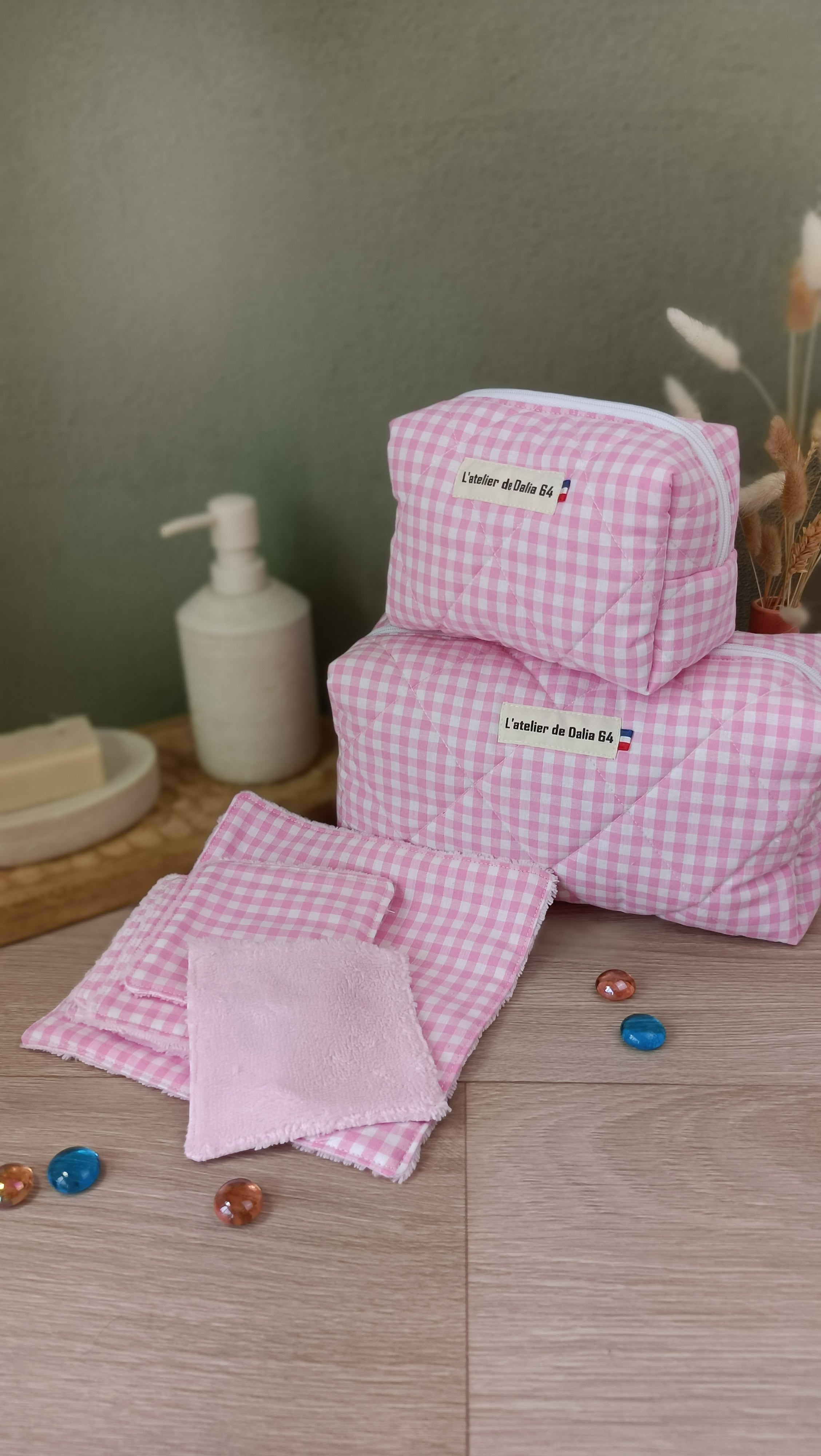 Trousses matelassées maquillage/toilette et accessoires assortis - Vichy rose clair