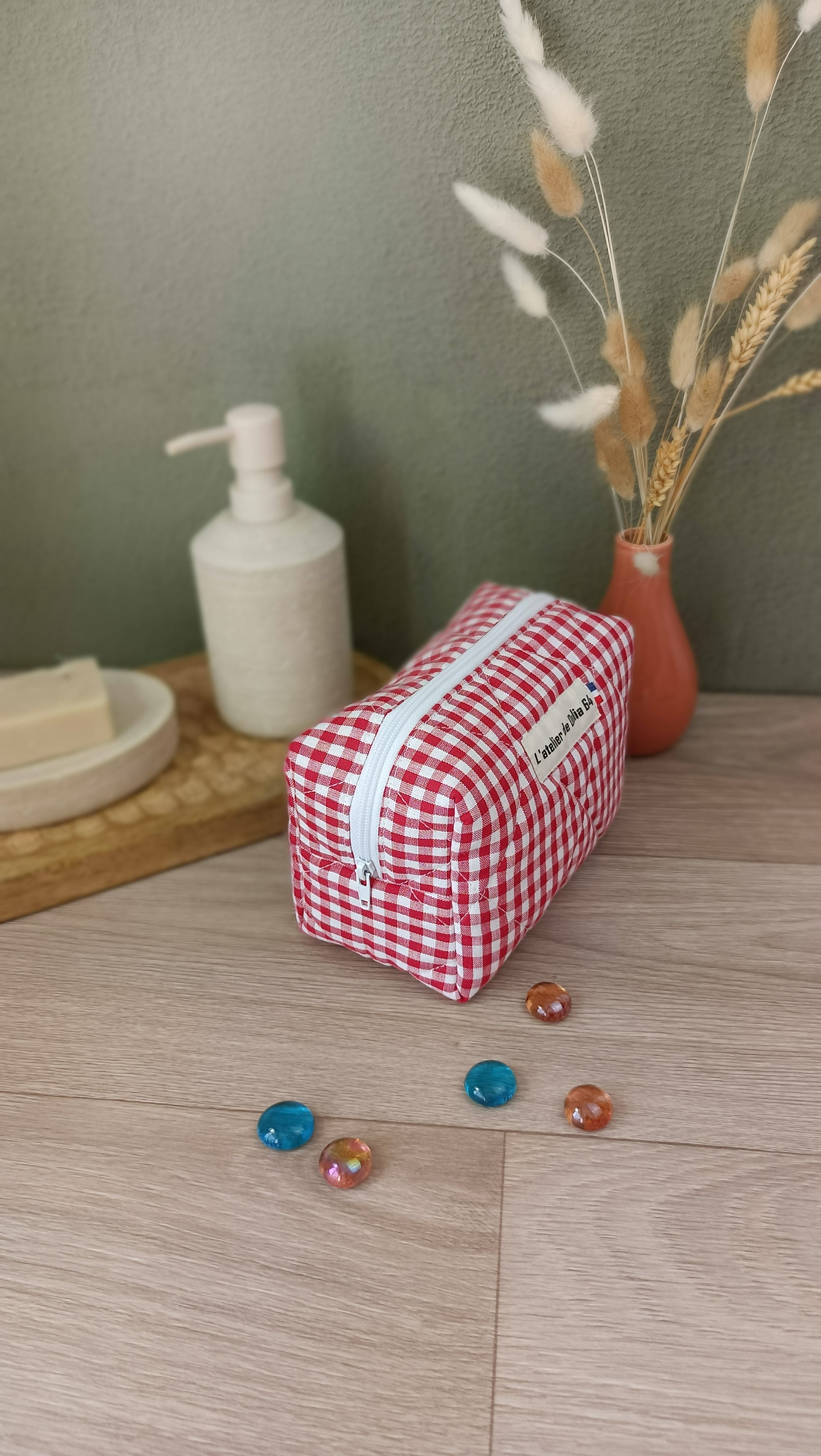 Trousses matelassées maquillage/toilette et accessoires assortis - Vichy rouge
