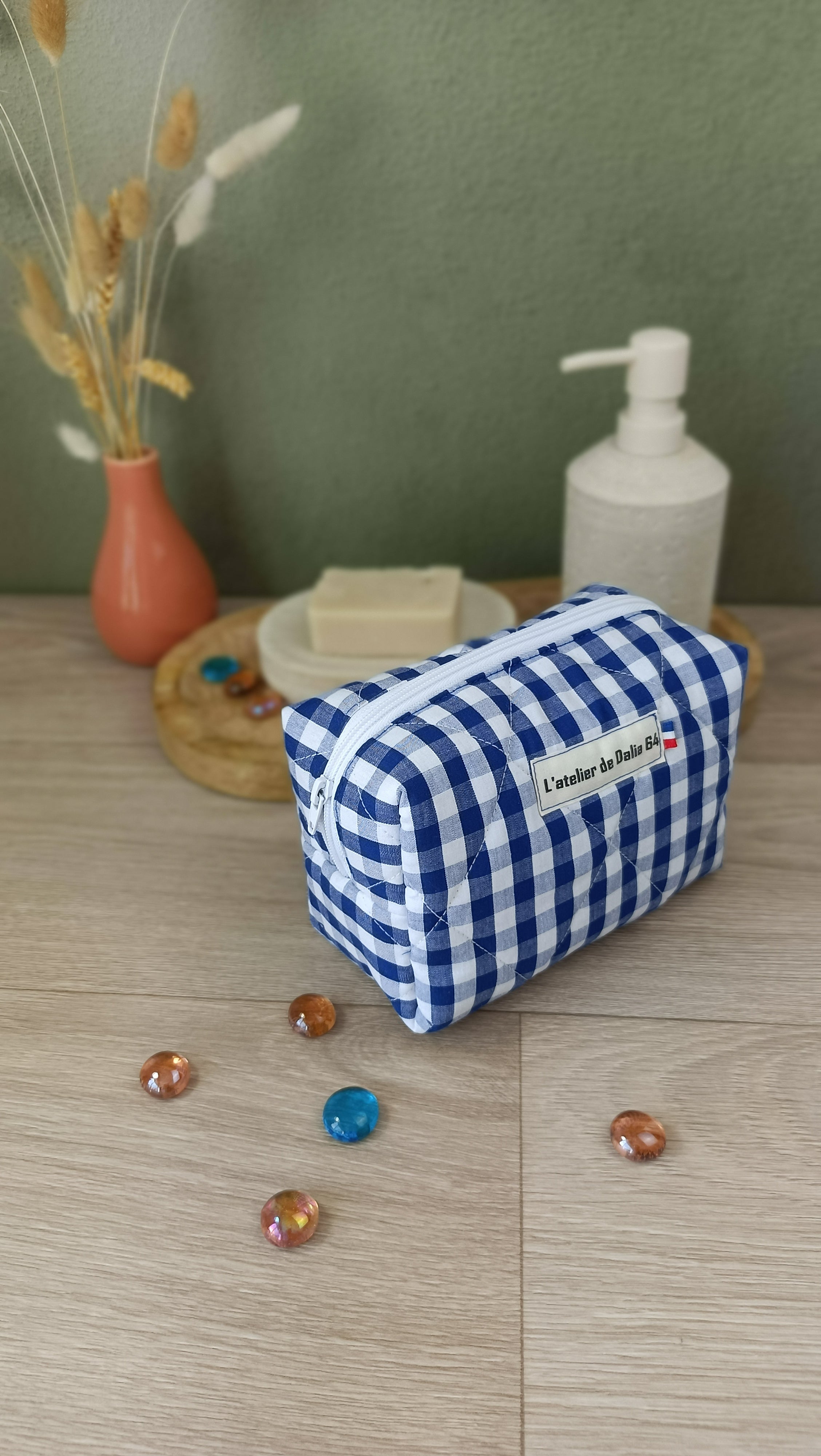 Trousses matelassées maquillage/toilette et accessoires assortis - Vichy bleu marine