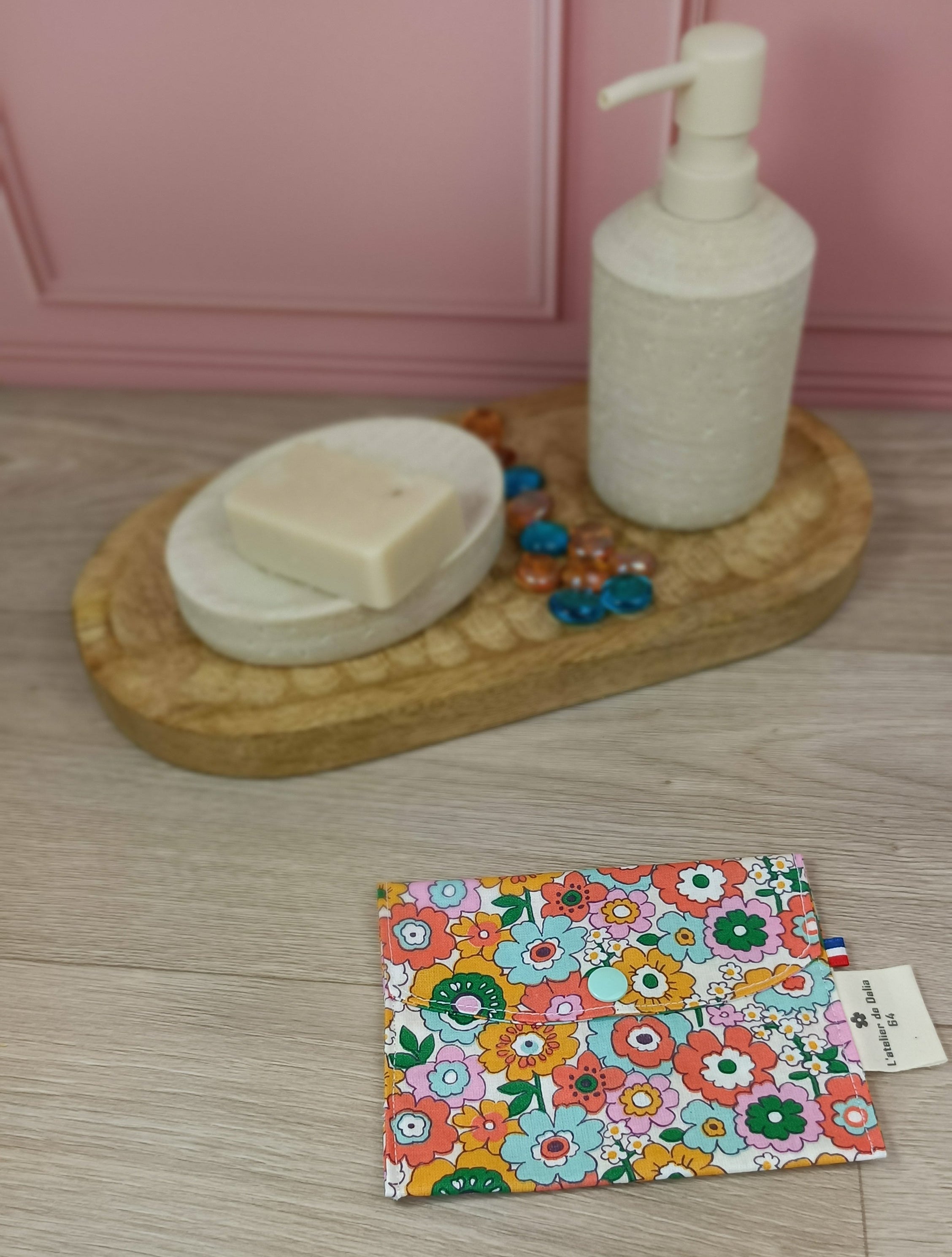 Étuis à brosses à dent et pochettes à savon lavables - Collection Fleurs rétro