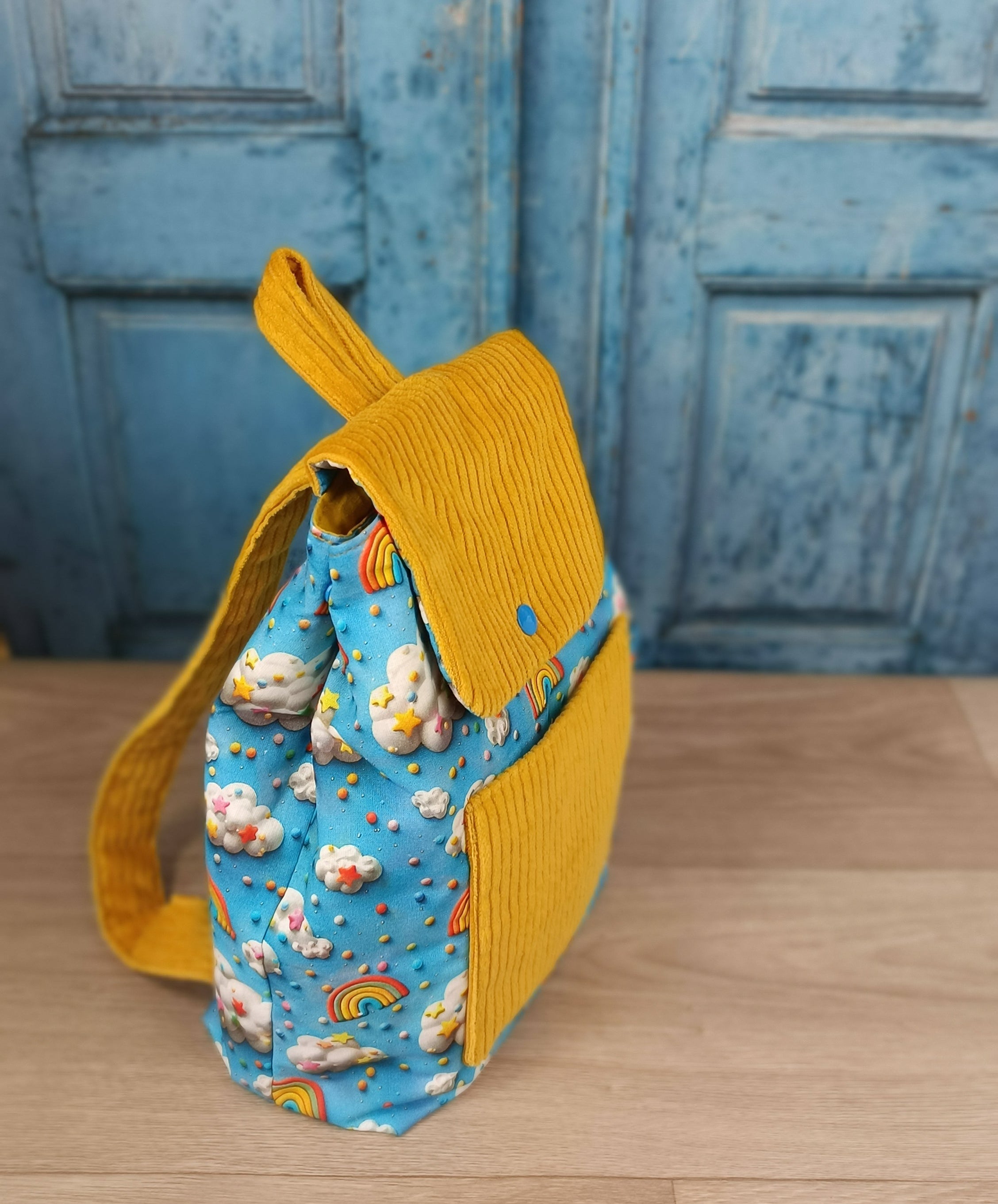 sac à dos et serviette cantine 3 d raimbow design