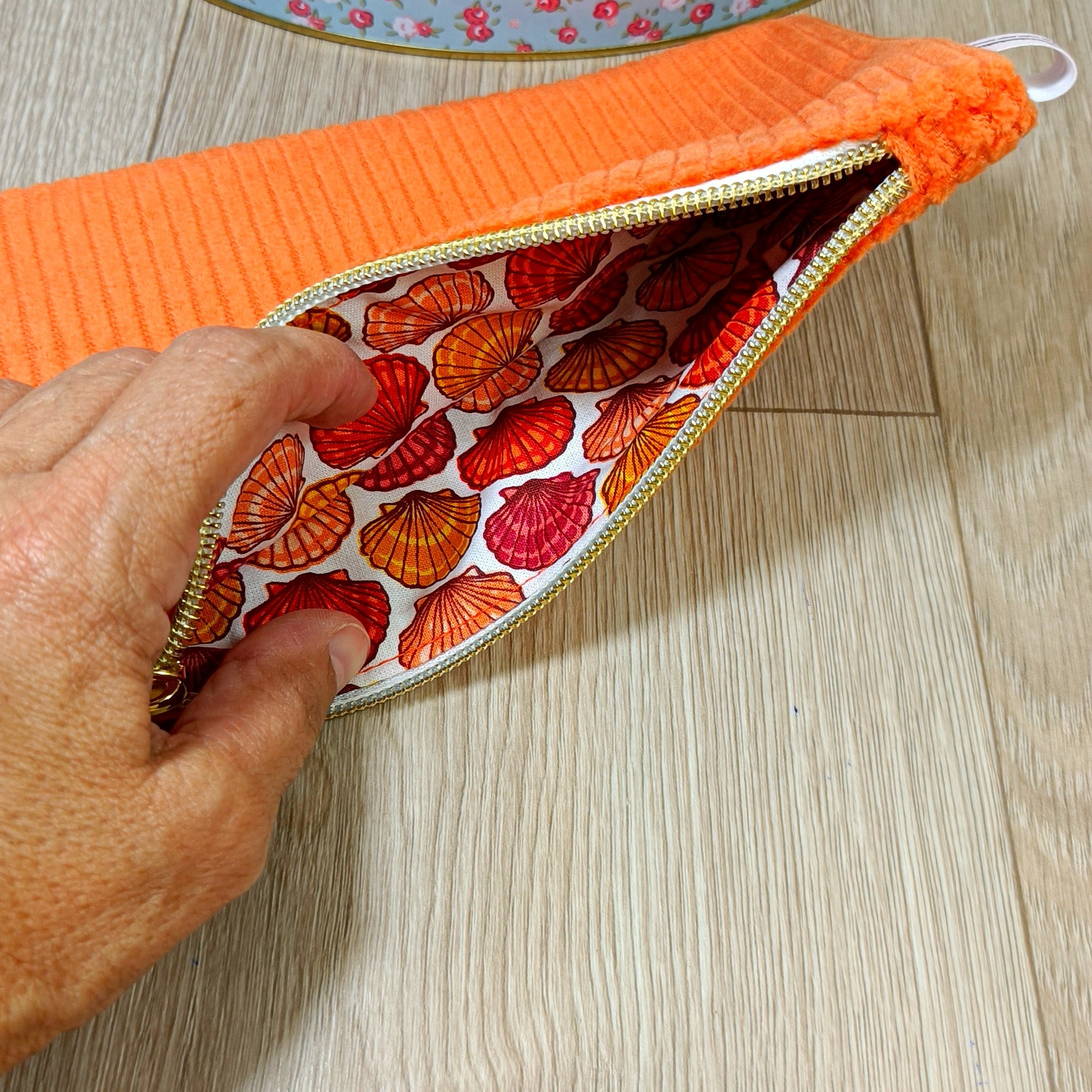 Pochettes velours zippées personnalisées disponibles