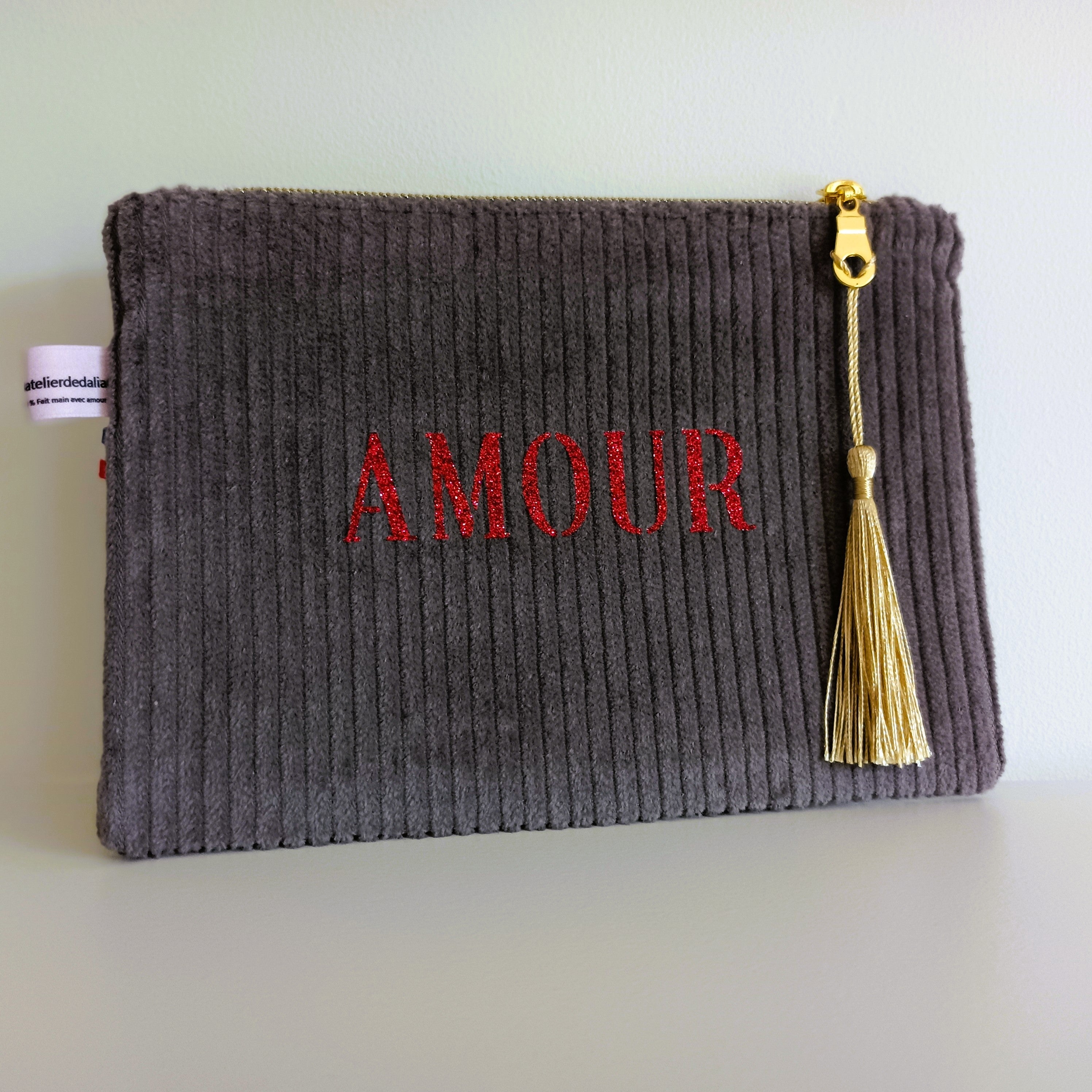 Pochettes velours zippées personnalisées disponibles