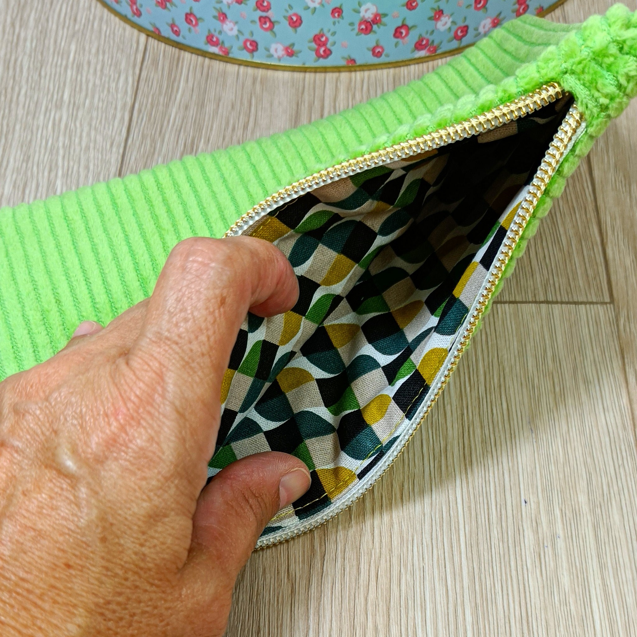 Pochettes velours zippées personnalisées disponibles