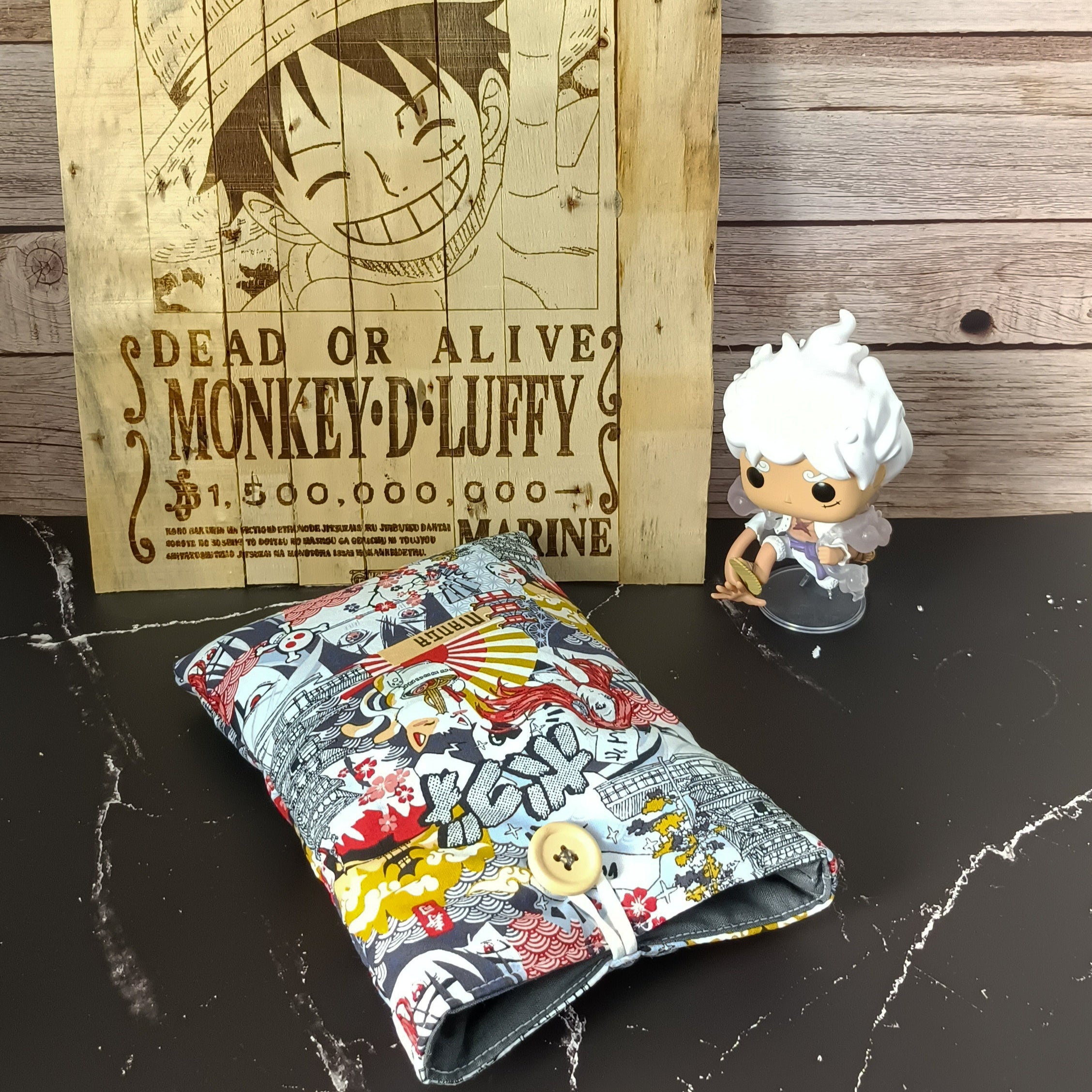 Pochette livre tissu Manga rouge