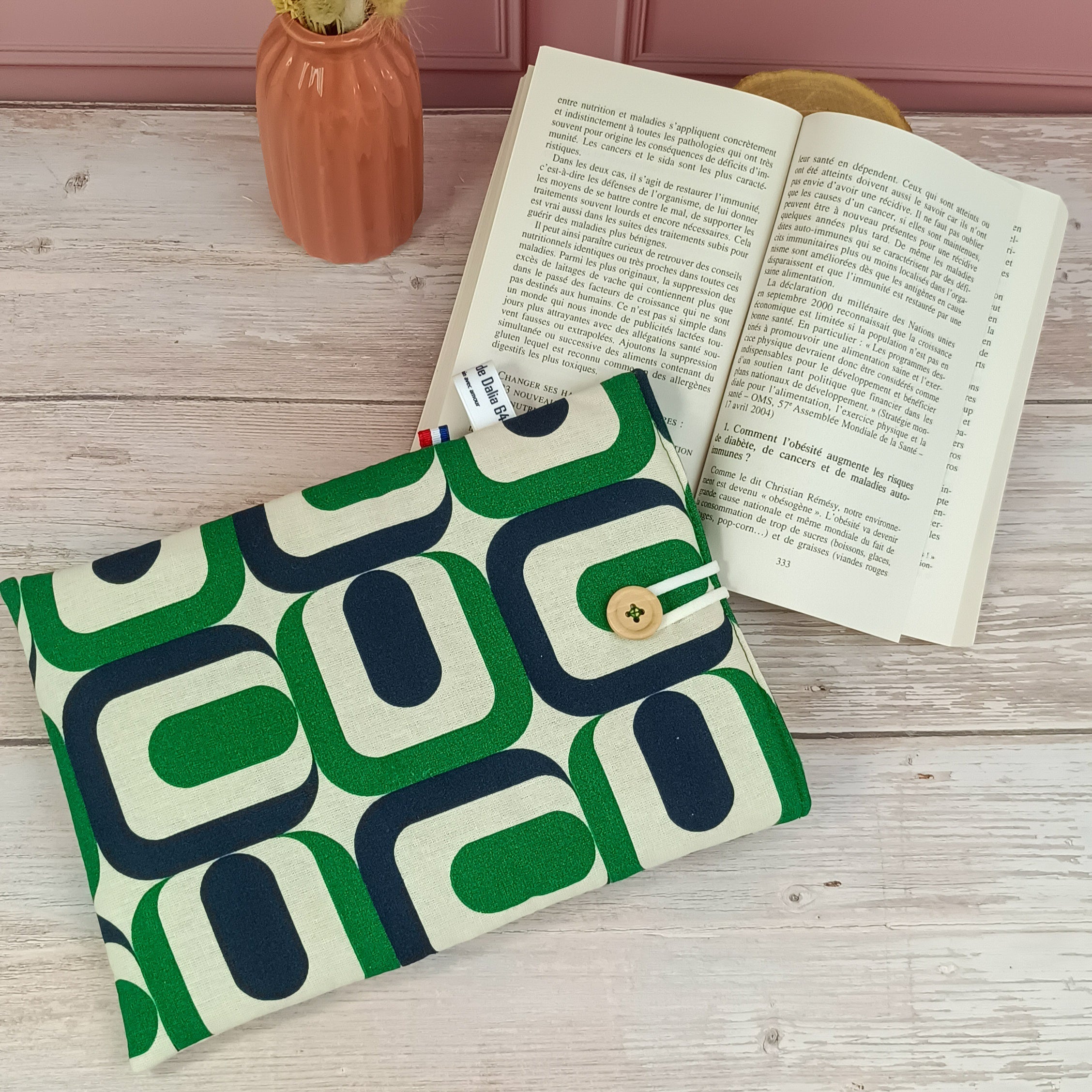 Pochette livre tissu seventies vert