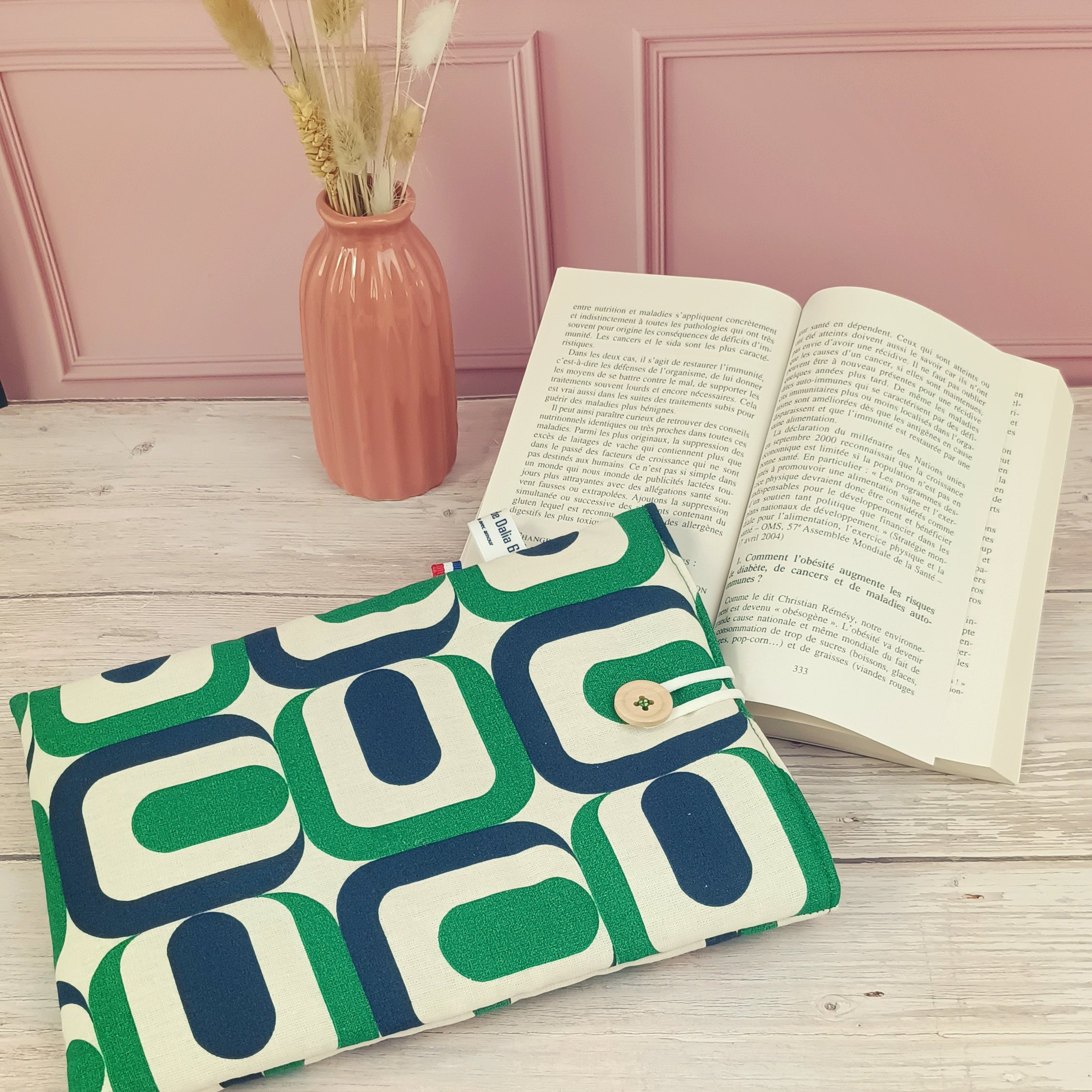 Pochette livre tissu seventies vert
