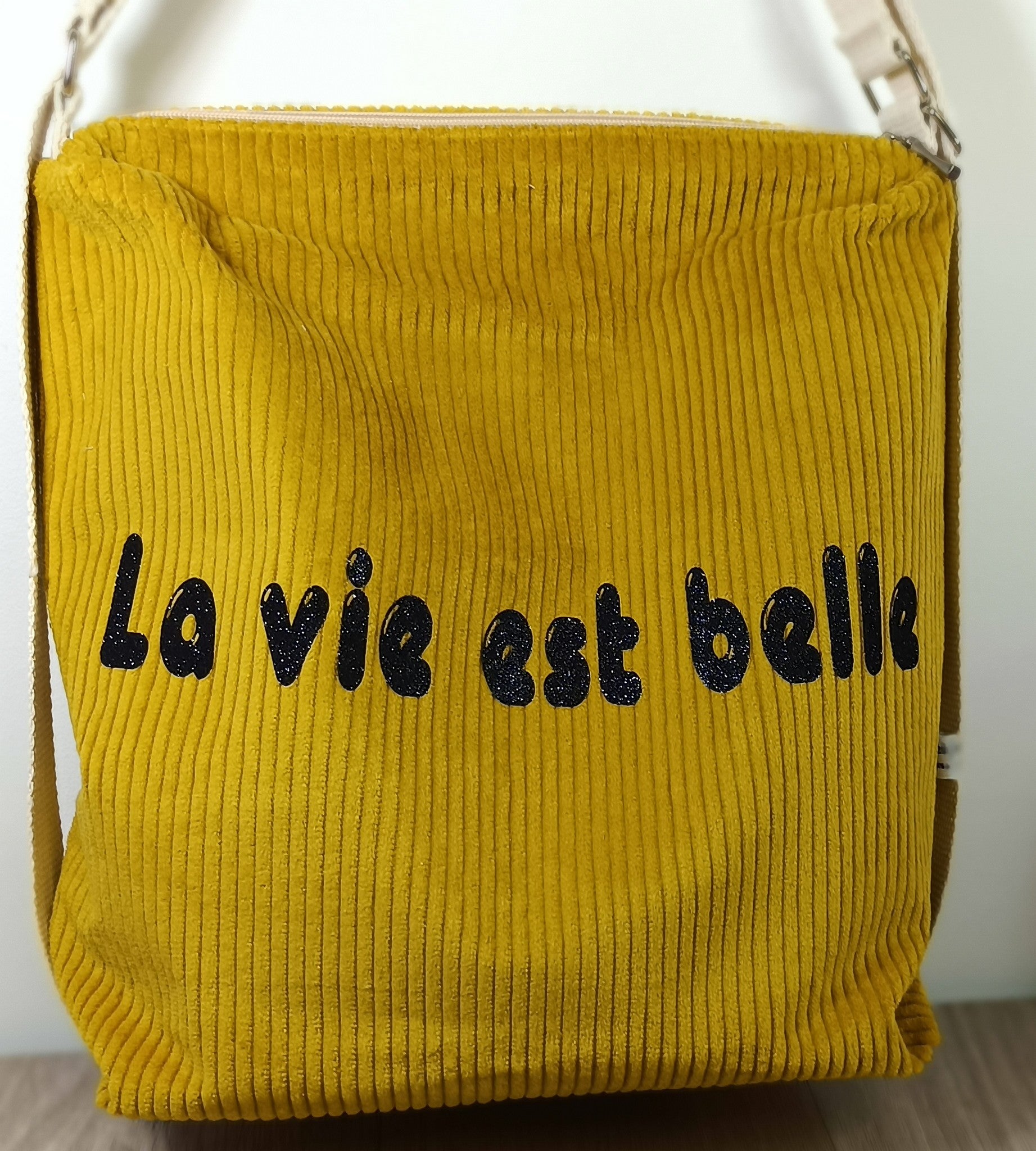 Sac bandoulière convertible en sac à dos - La vie est belle - disponibles