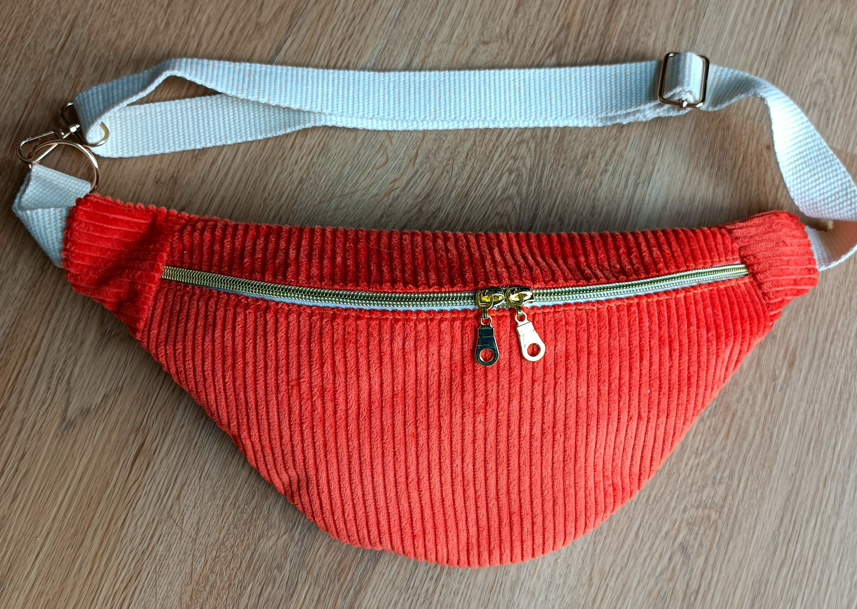 Sac banane - Collection velours côtelé - couleur orange
