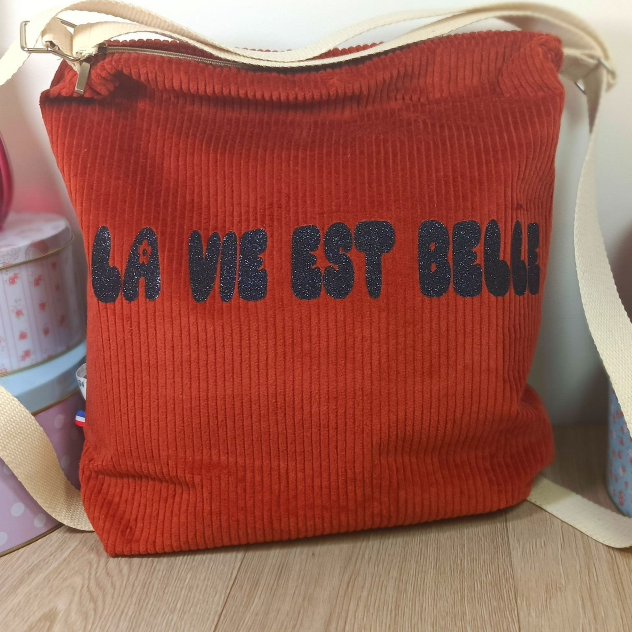Sac bandoulière convertible en sac à dos - La vie est belle - disponibles