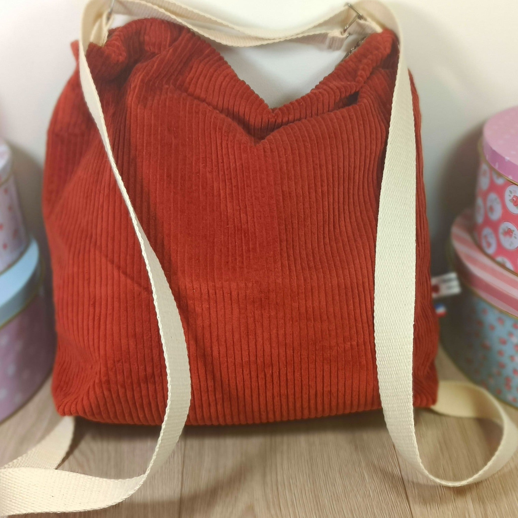 Sac bandoulière convertible en sac à dos - La vie est belle - disponibles