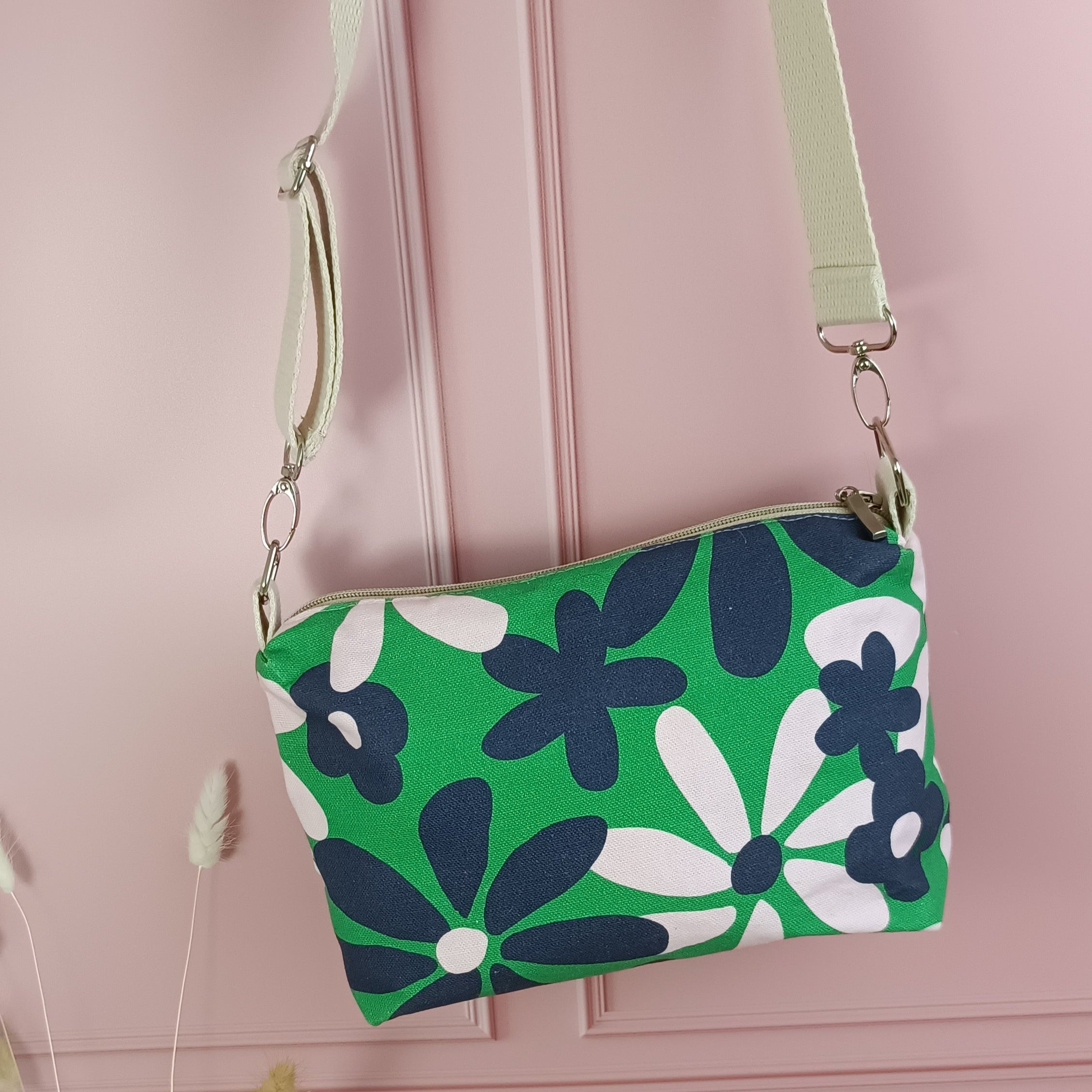 Sac bandoulière avec tissu et bandoulière en coton big flower