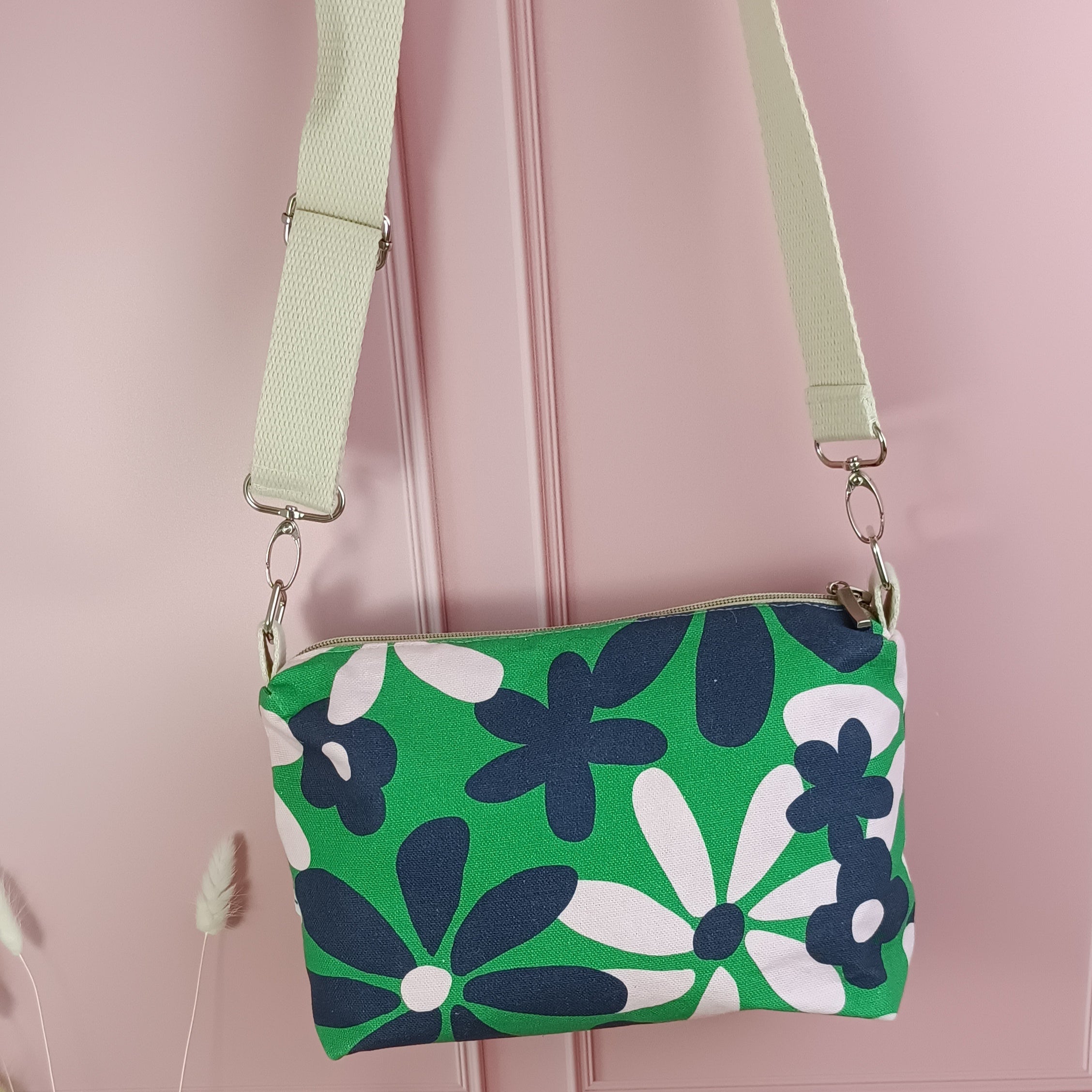 Sac bandoulière avec tissu et bandoulière en coton big flower