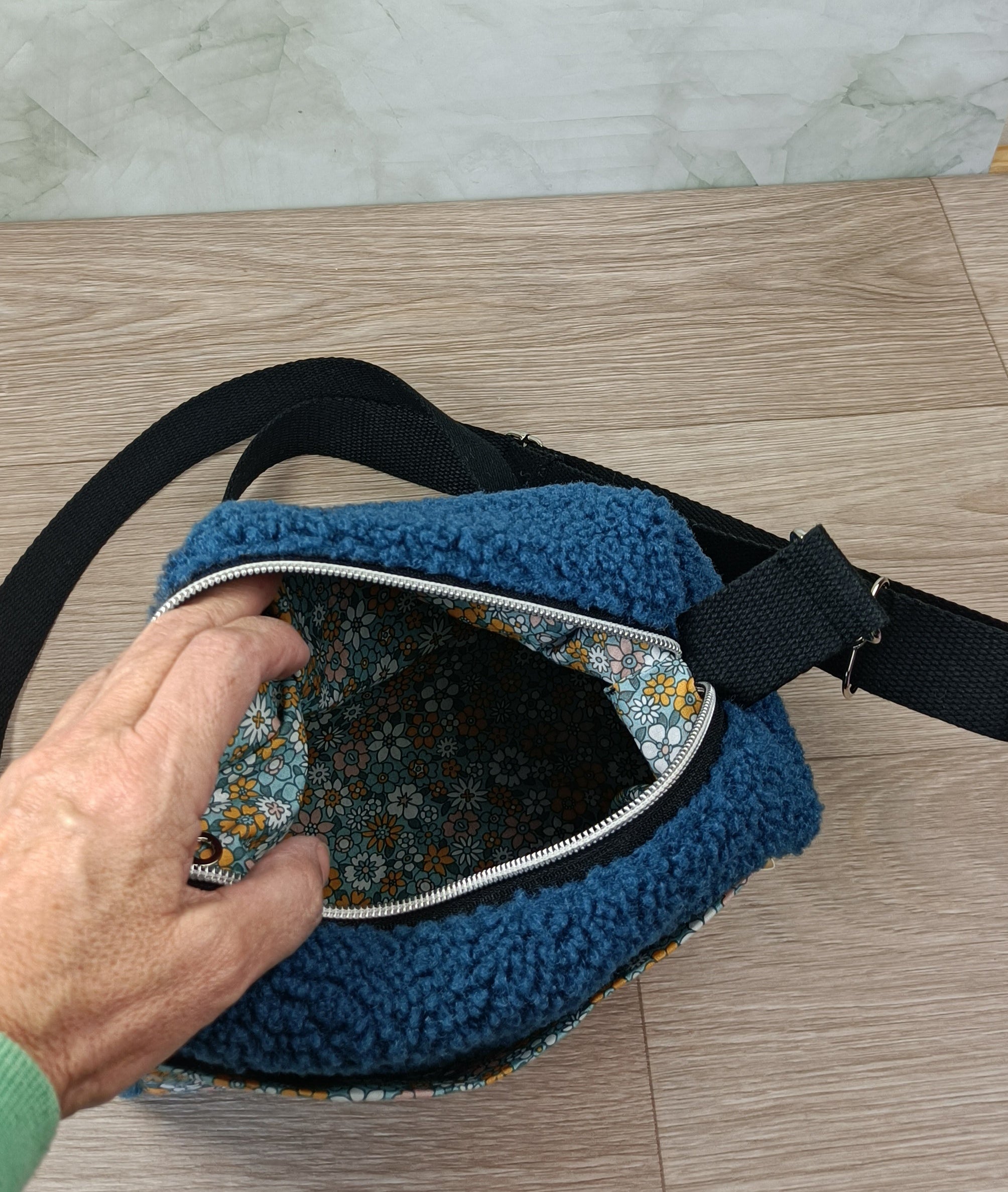 Sac bandoulière réglable sherpa bleu indicolite