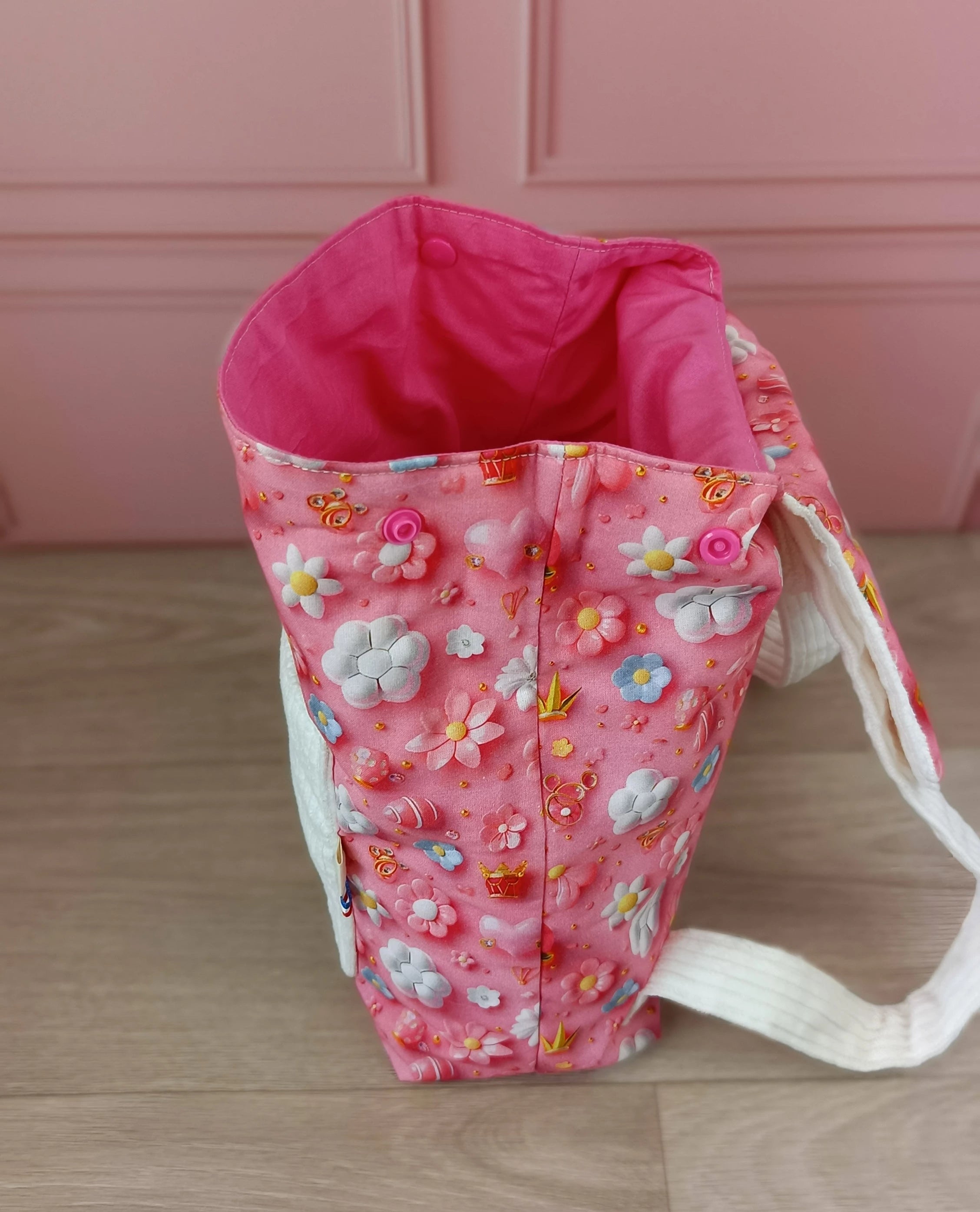 Sac à dos et serviette de cantine Queen