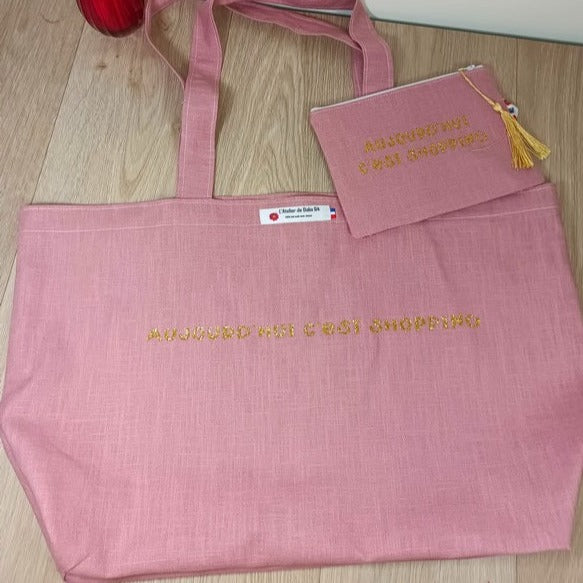 Sac cabas et pochette zippée en lin personnalisée par un flex - Aujourd'hui c'est shopping