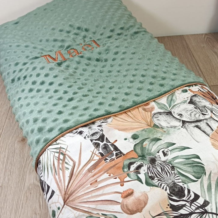 Couverture bébé personnalisable, vous pouvez choisir les tissus et la broderie