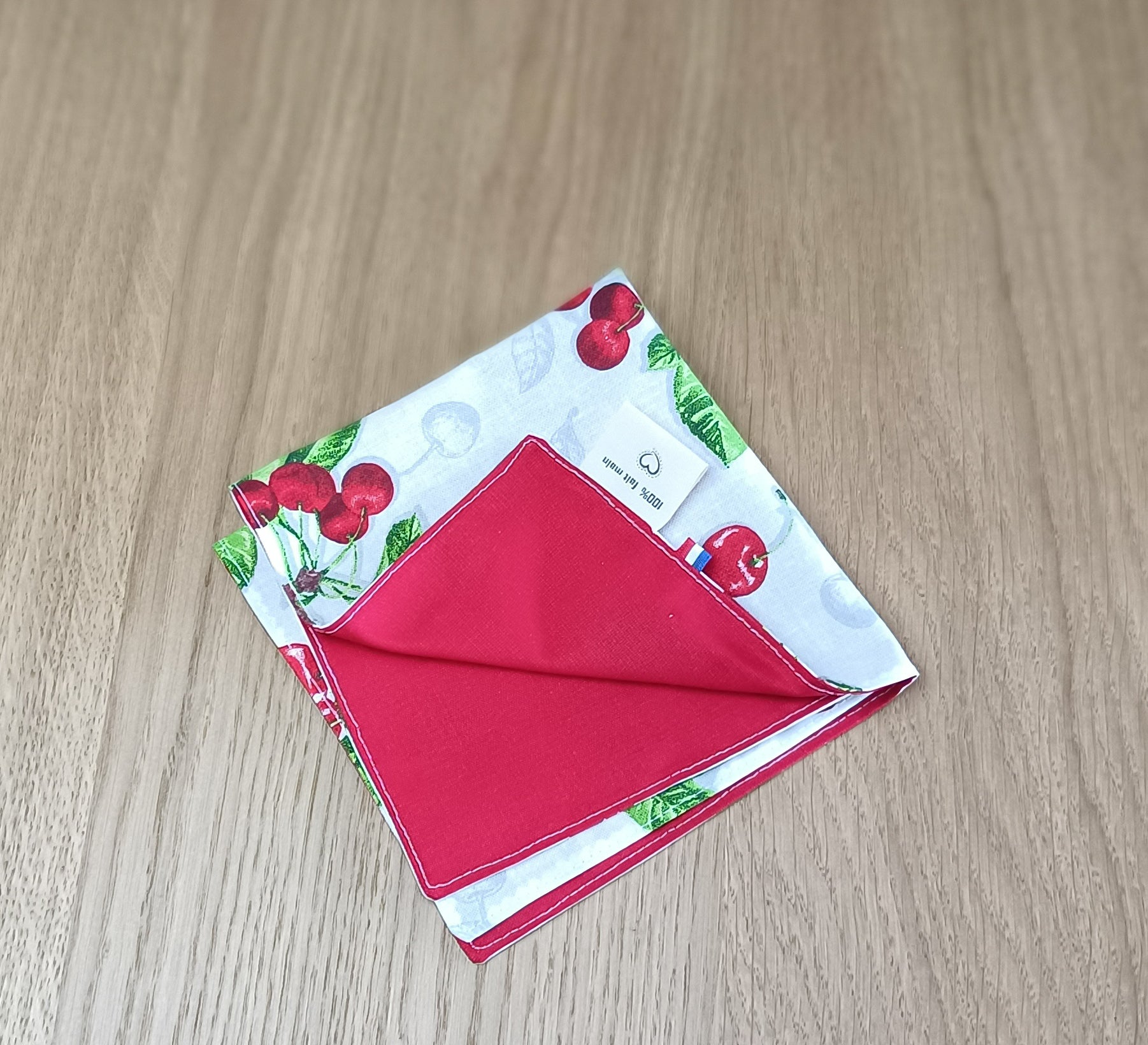 serviette de table motif cerise