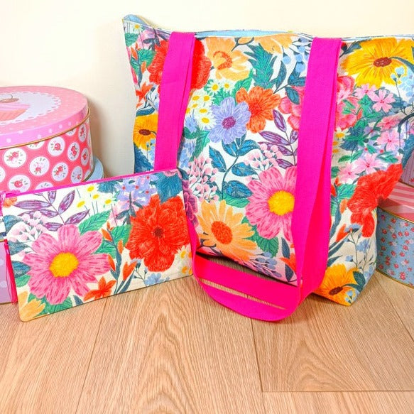 Sac cabas toute bac avec sa pochette assorti