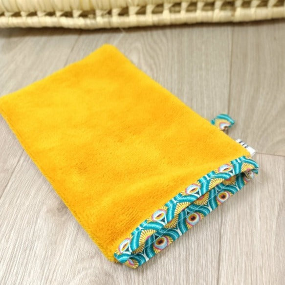 Gants de toilette en éponge bambou très douce disponibles