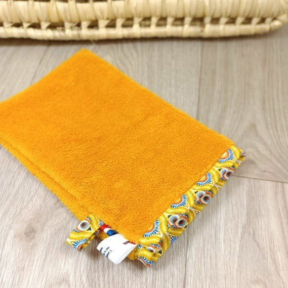 Gants de toilette en éponge bambou très douce disponibles