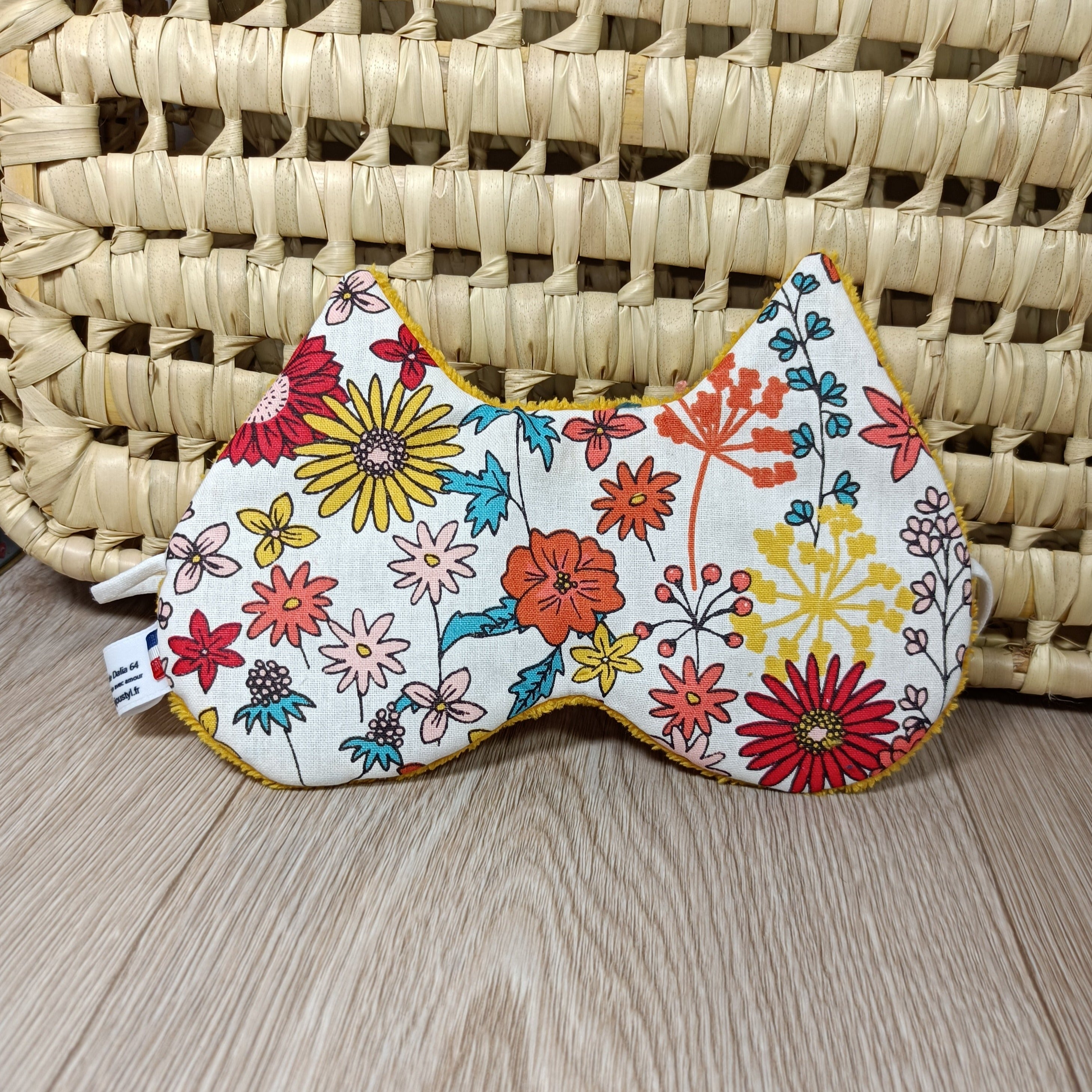 masque de nuuit en forme de tete de chat