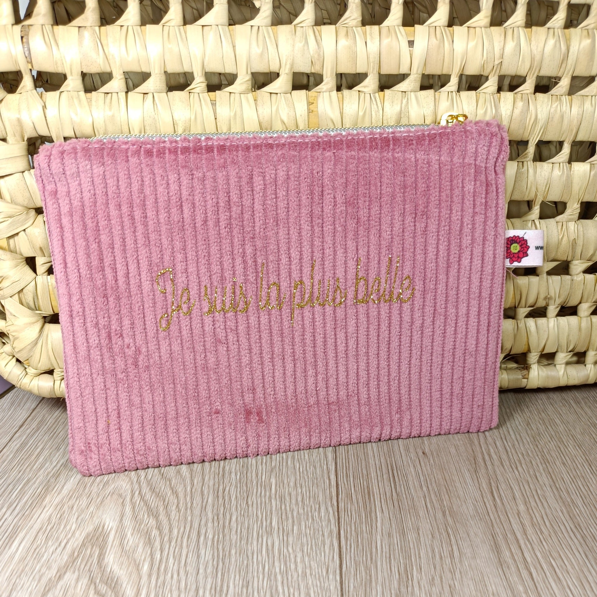 Pochette velours zippée avec texte je suis la plus belle