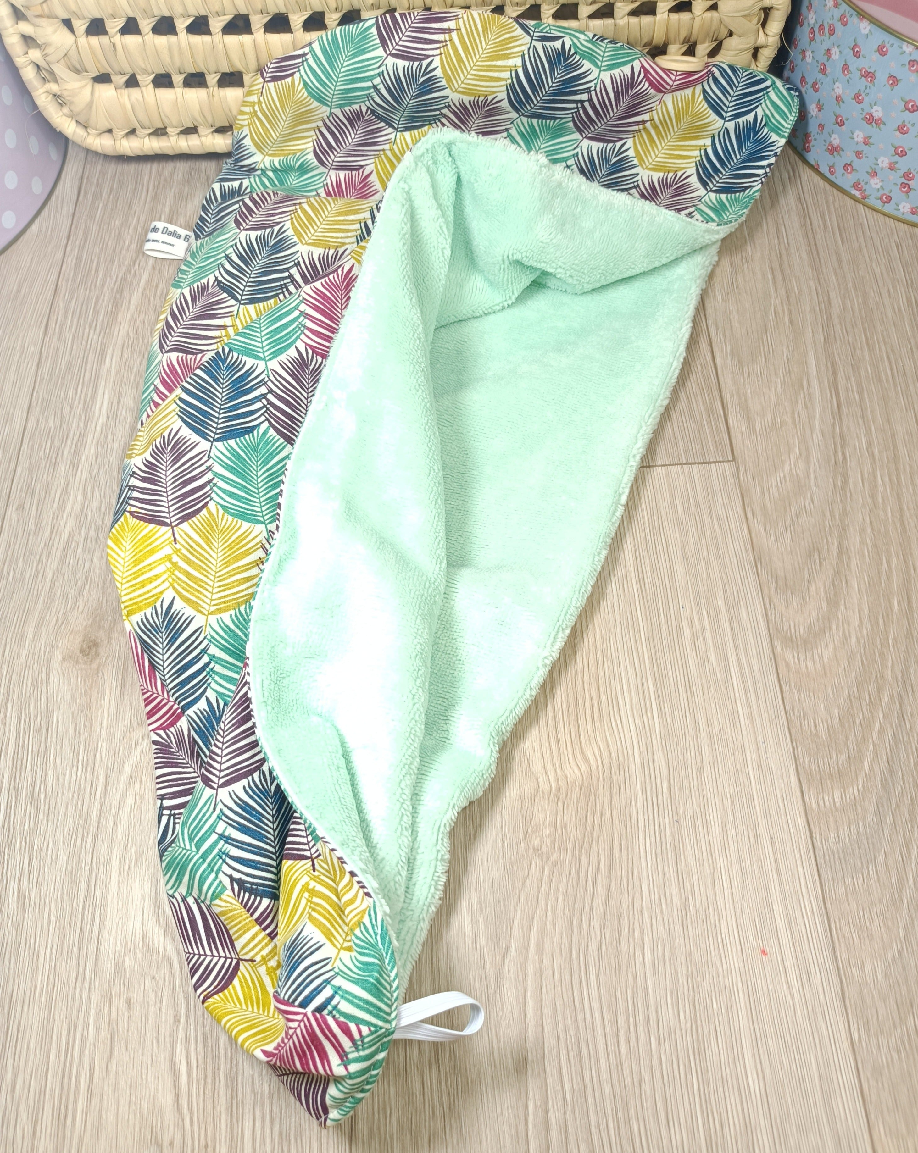Serviette turban cheveux disponible