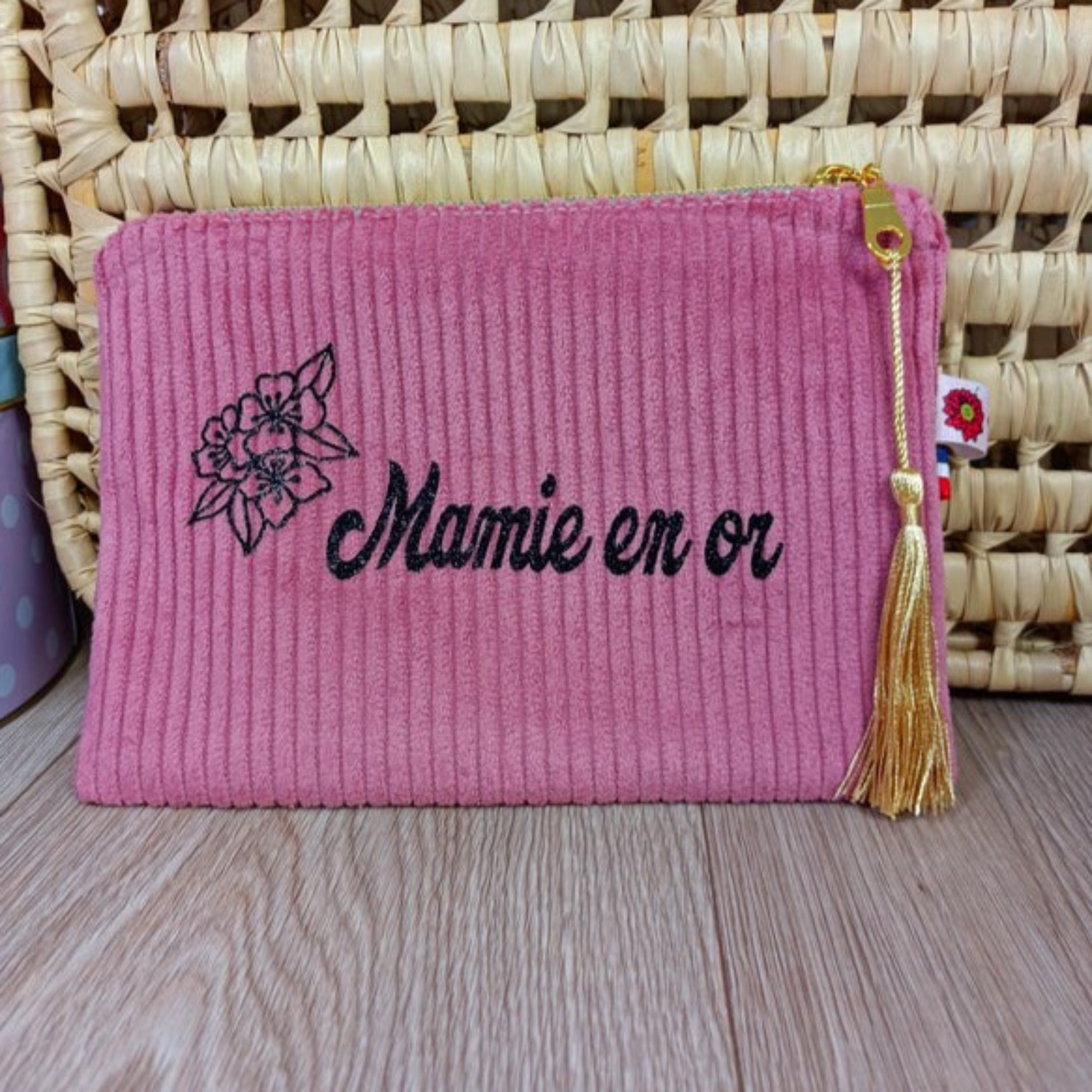 Pochette velours zippée avec texte mamie en or