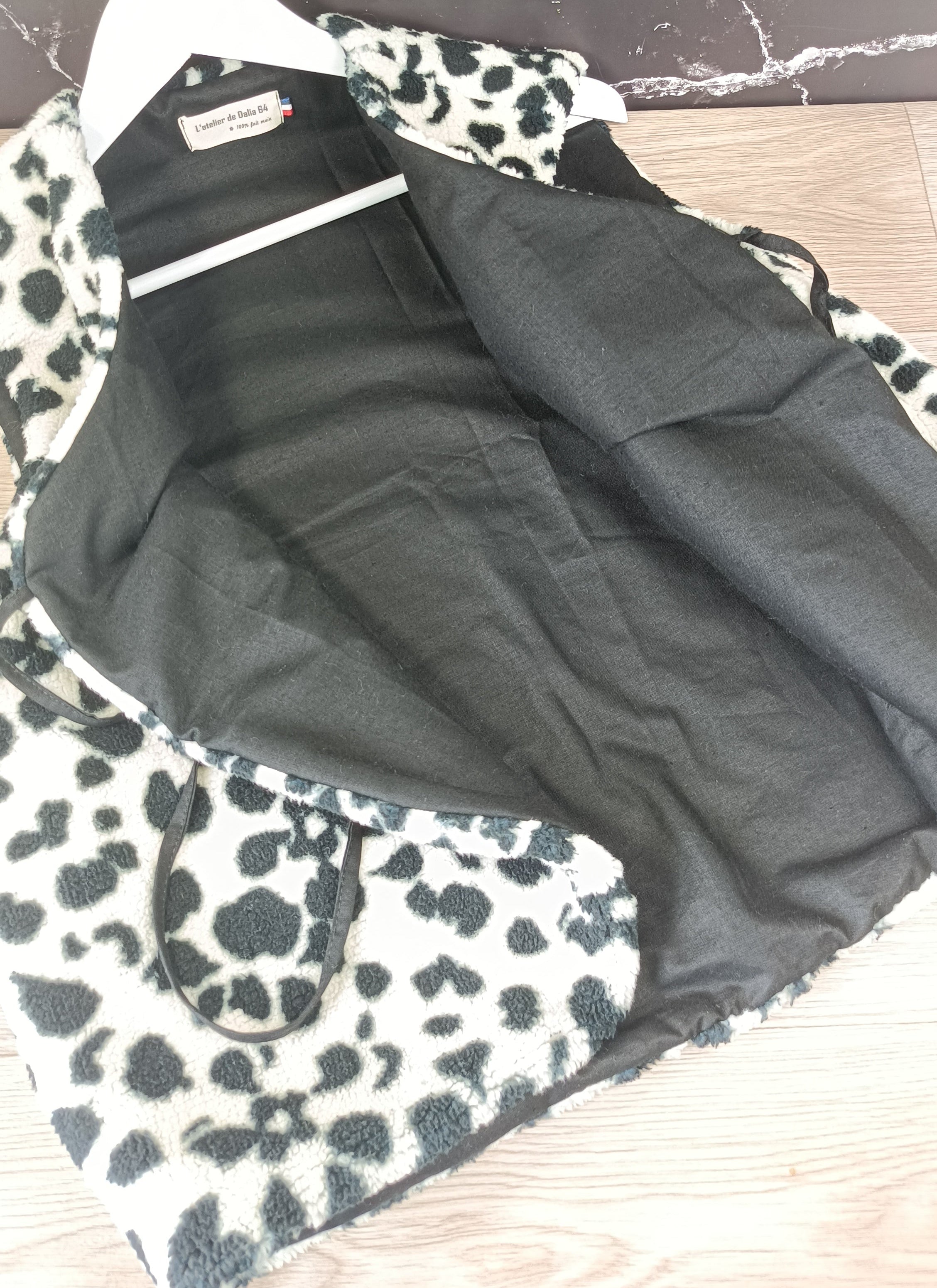 Gilet berger adultes sherpa noir et blanc tissu intérieur noir 